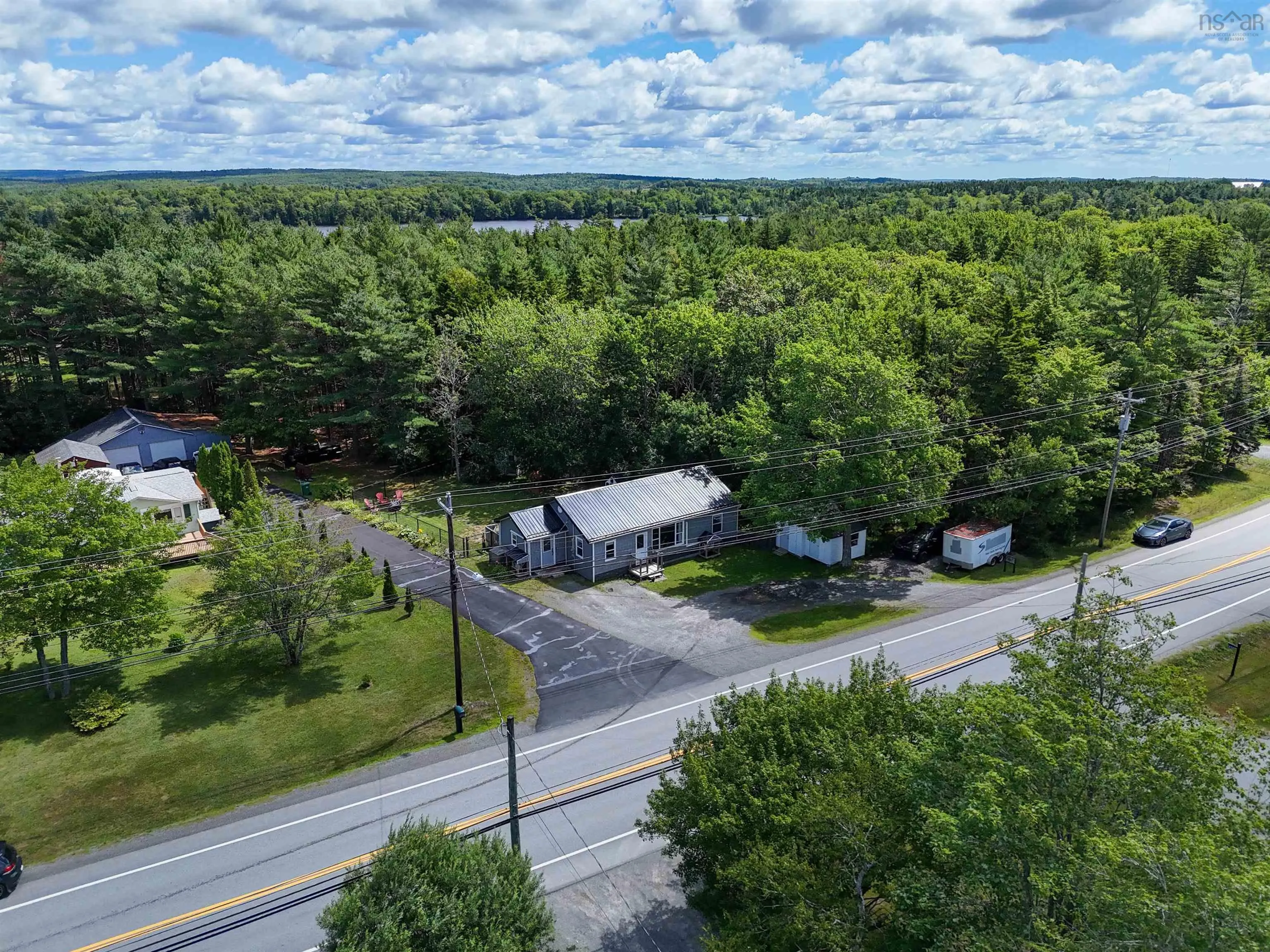 451 Highway 1, Mount Uniacke, NS B0N 1Z0, 3 Bedrooms Bedrooms, ,1 BathroomBathrooms,Residential,For Sale,Highway 1,202518746