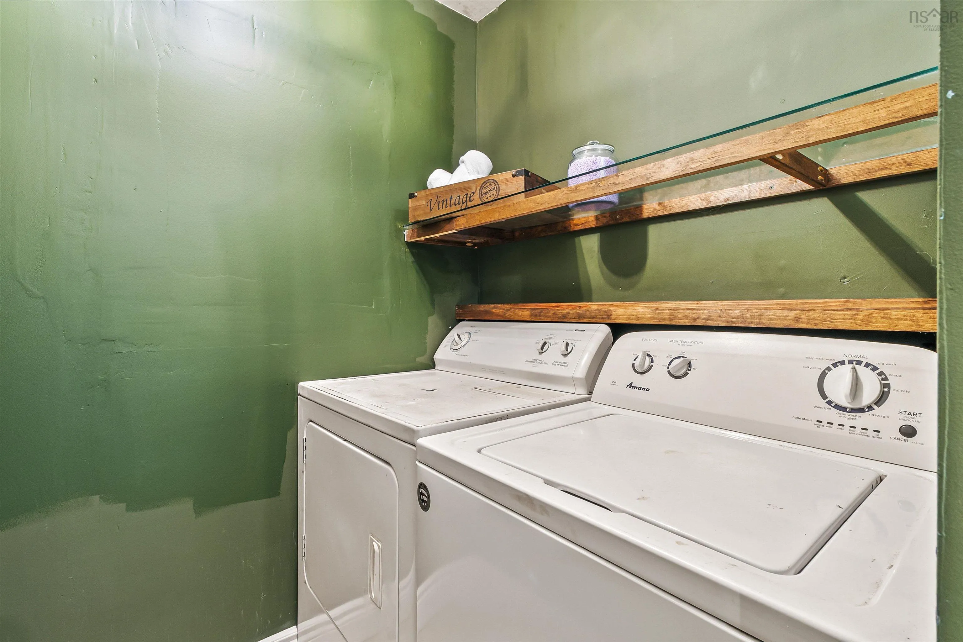 451 Highway 1, Mount Uniacke, NS B0N 1Z0, 3 Bedrooms Bedrooms, ,1 BathroomBathrooms,Residential,For Sale,Highway 1,202518746