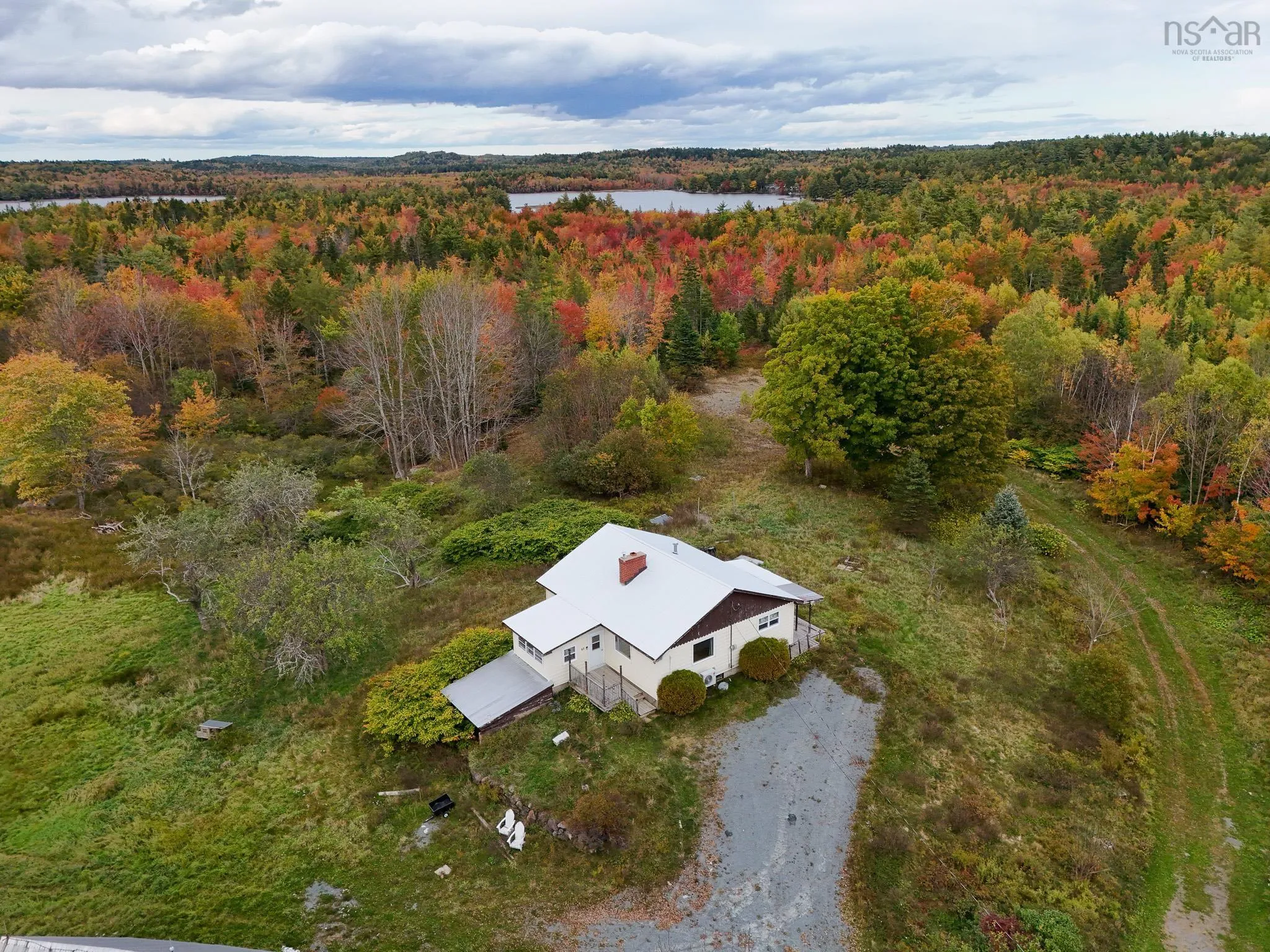 63 Frank Road, Italy Cross Ns B4v 0m6, 3 Bedrooms Bedrooms, ,2 BathroomsBathrooms,Residential,For Sale,Frank,202424780