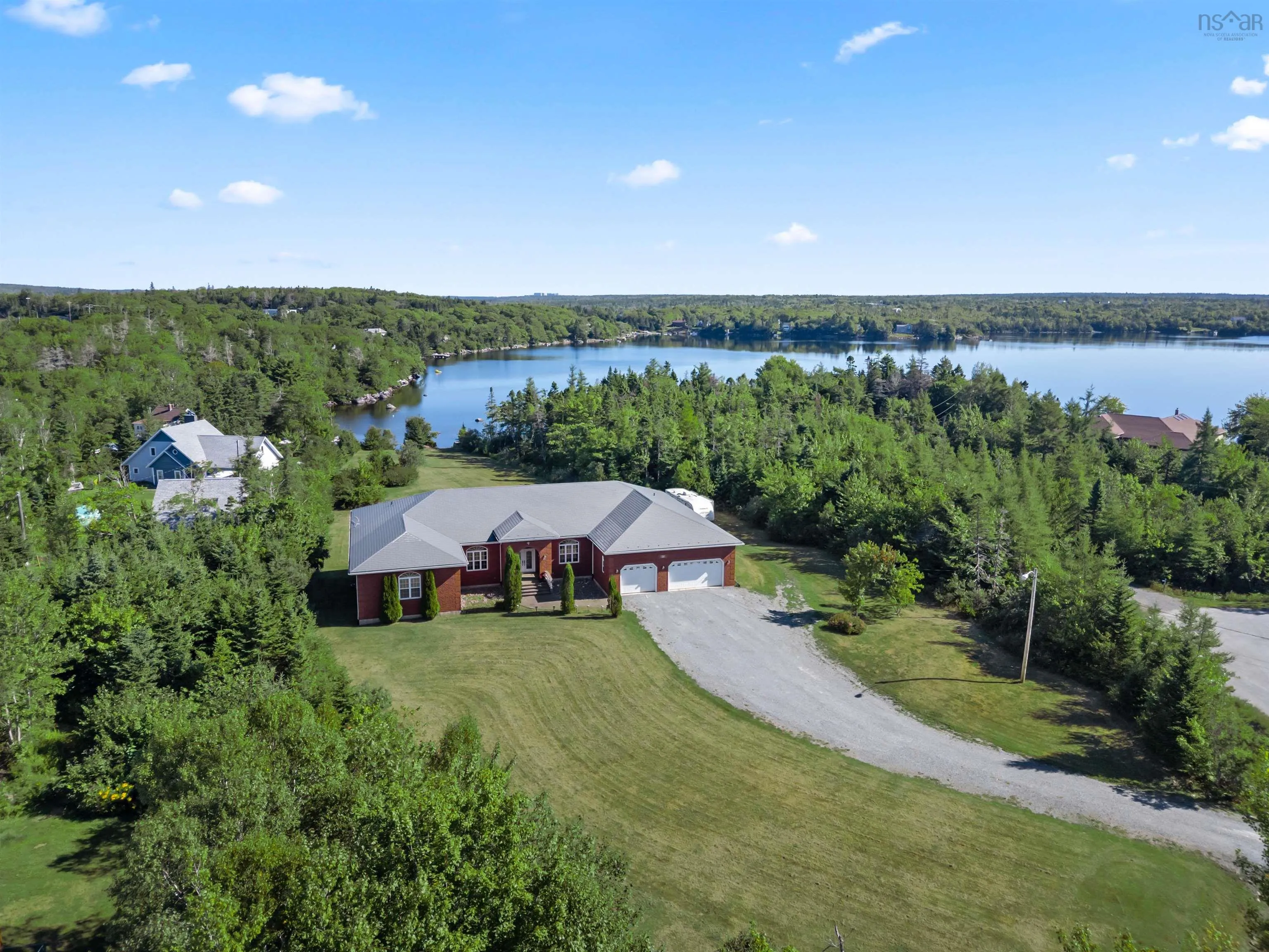 22 Mersey Court, Hatchet Lake, NS B3T 1R7, 4 Bedrooms Bedrooms, ,4 BathroomsBathrooms,Residential,For Sale,Mersey,202522149