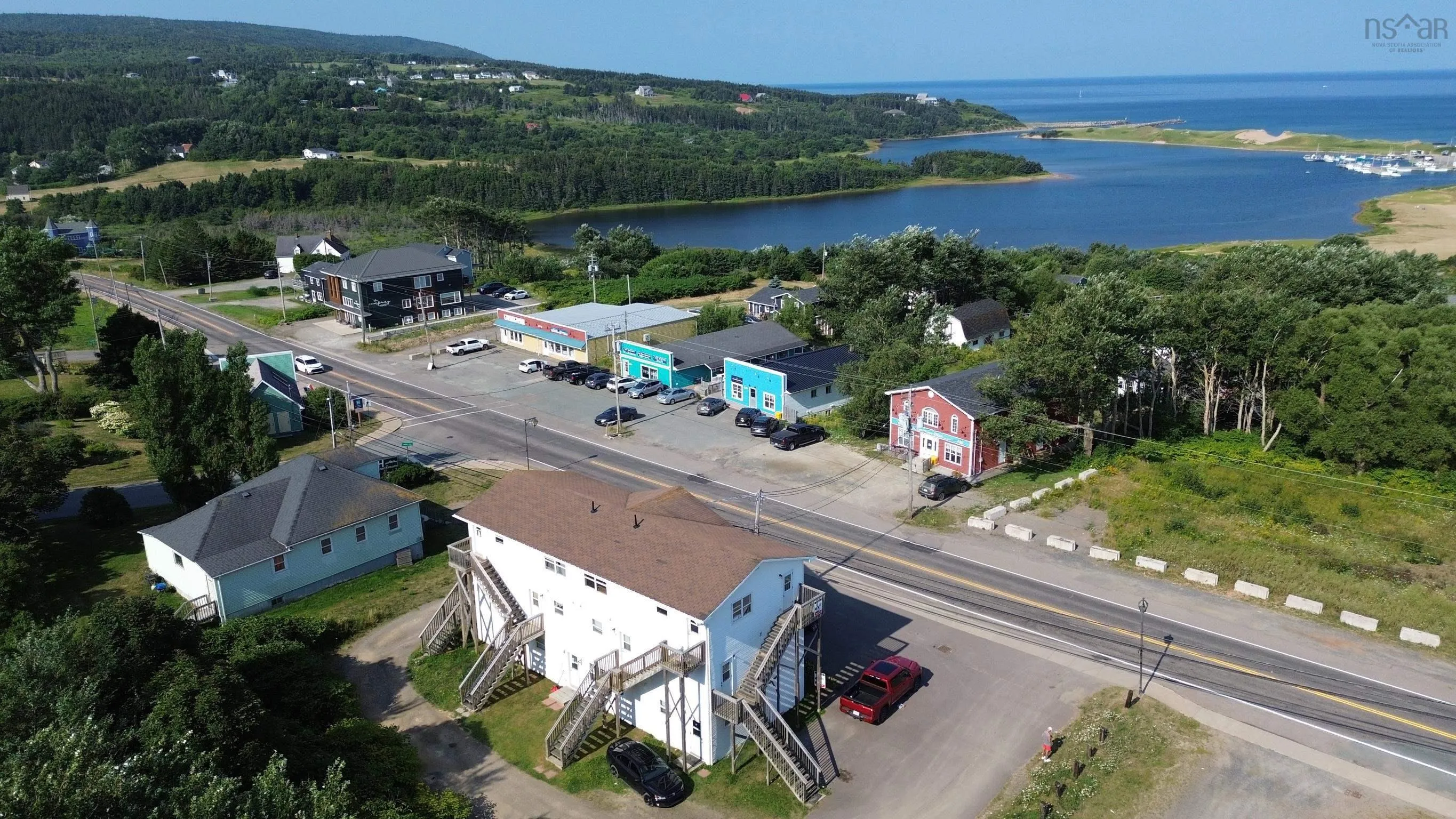 15770 Central Avenue, Inverness Ns B0e 1n0, 10 Bedrooms Bedrooms, ,Residential Income,For Sale,Central,202503962