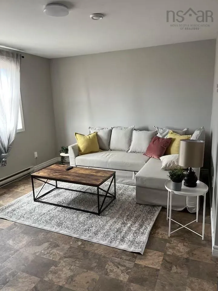 15770 Central Avenue, Inverness Ns B0e 1n0, 10 Bedrooms Bedrooms, ,Residential Income,For Sale,Central,202503962