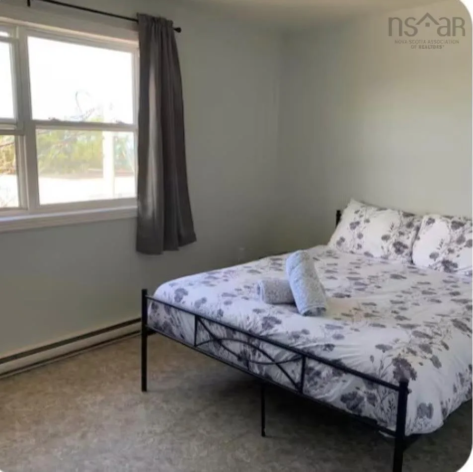 15770 Central Avenue, Inverness Ns B0e 1n0, 10 Bedrooms Bedrooms, ,Residential Income,For Sale,Central,202503962