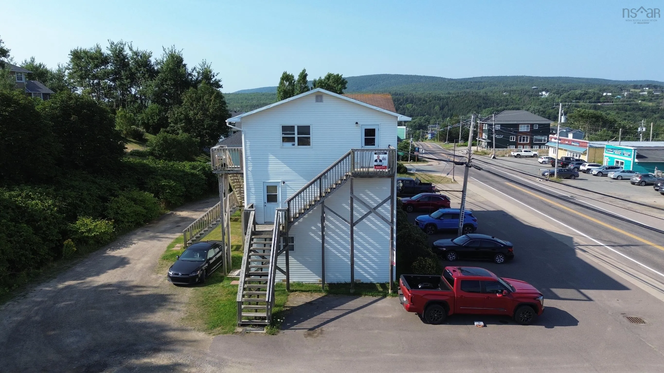 15770 Central Avenue, Inverness Ns B0e 1n0, 10 Bedrooms Bedrooms, ,Residential Income,For Sale,Central,202503962