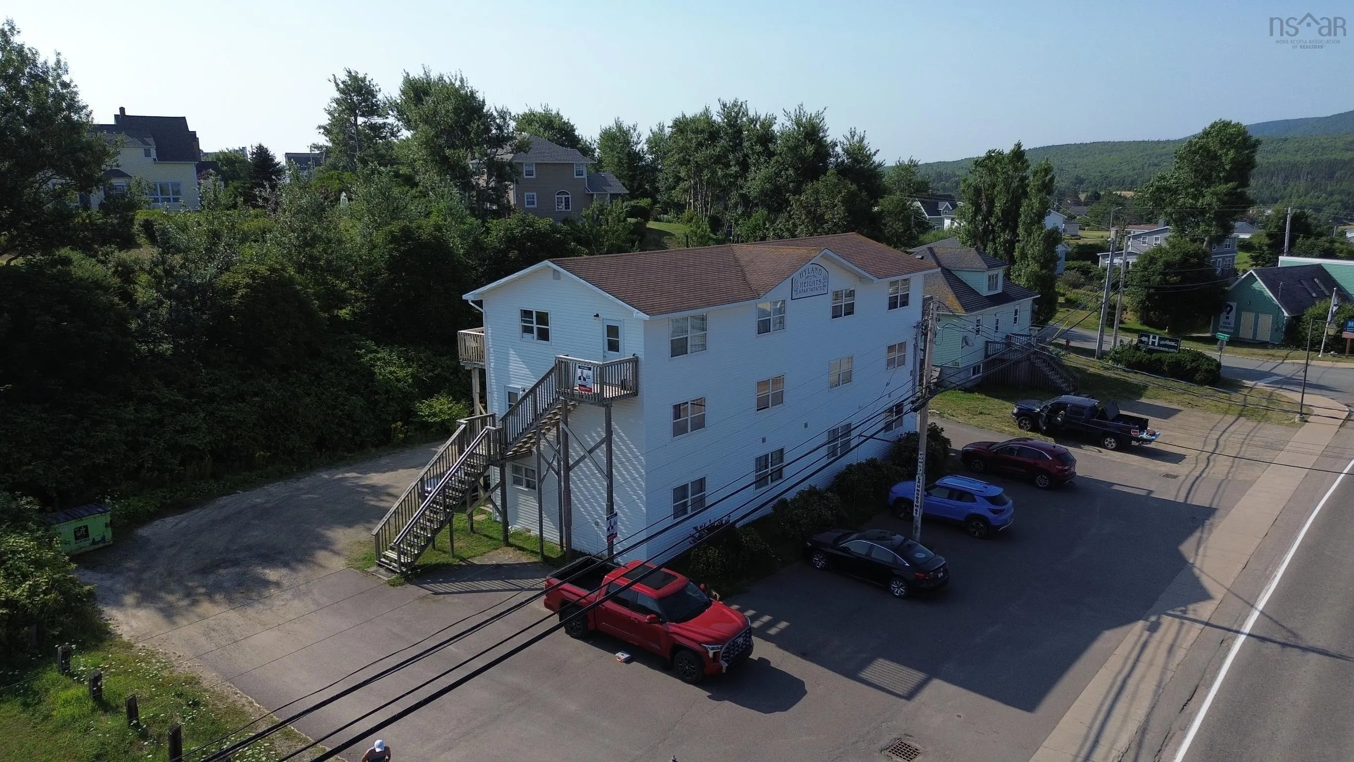 15770 Central Avenue, Inverness Ns B0e 1n0, 10 Bedrooms Bedrooms, ,Residential Income,For Sale,Central,202503962