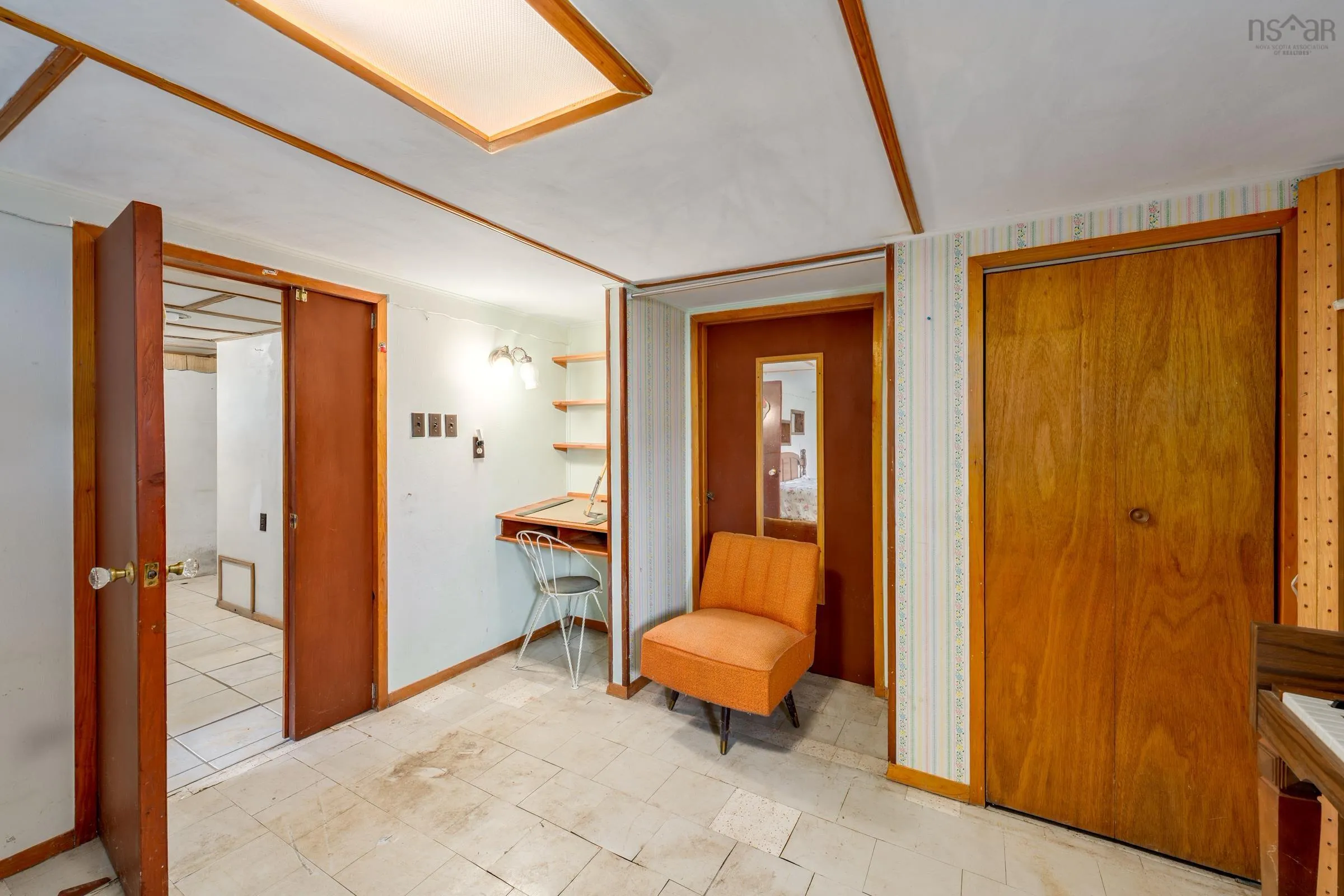 18 Shaw Avenue, Yarmouth, NS B5A 2T9, 4 Bedrooms Bedrooms, ,2 BathroomsBathrooms,Residential,For Sale,Shaw,202518398