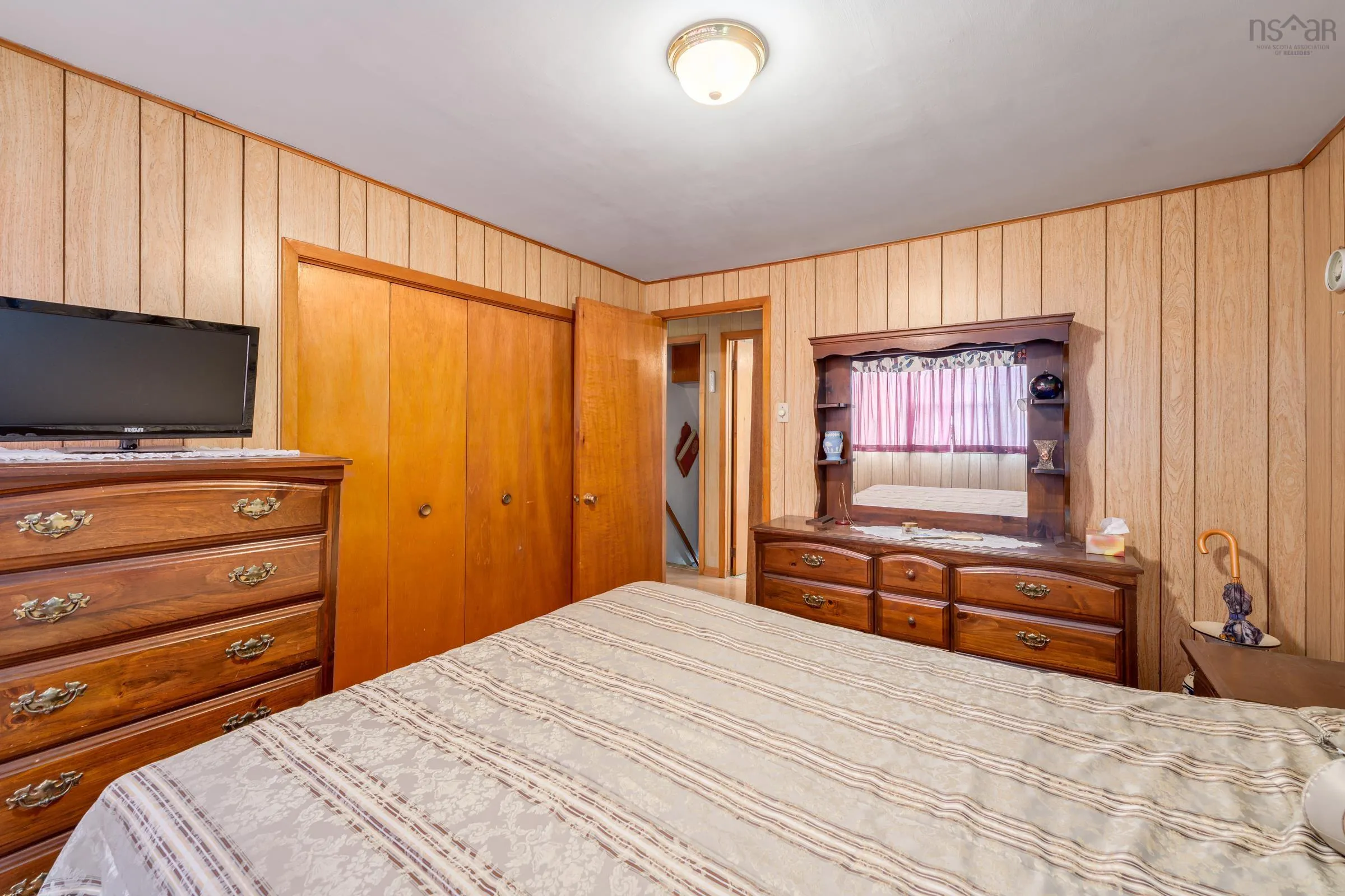 18 Shaw Avenue, Yarmouth, NS B5A 2T9, 4 Bedrooms Bedrooms, ,2 BathroomsBathrooms,Residential,For Sale,Shaw,202518398