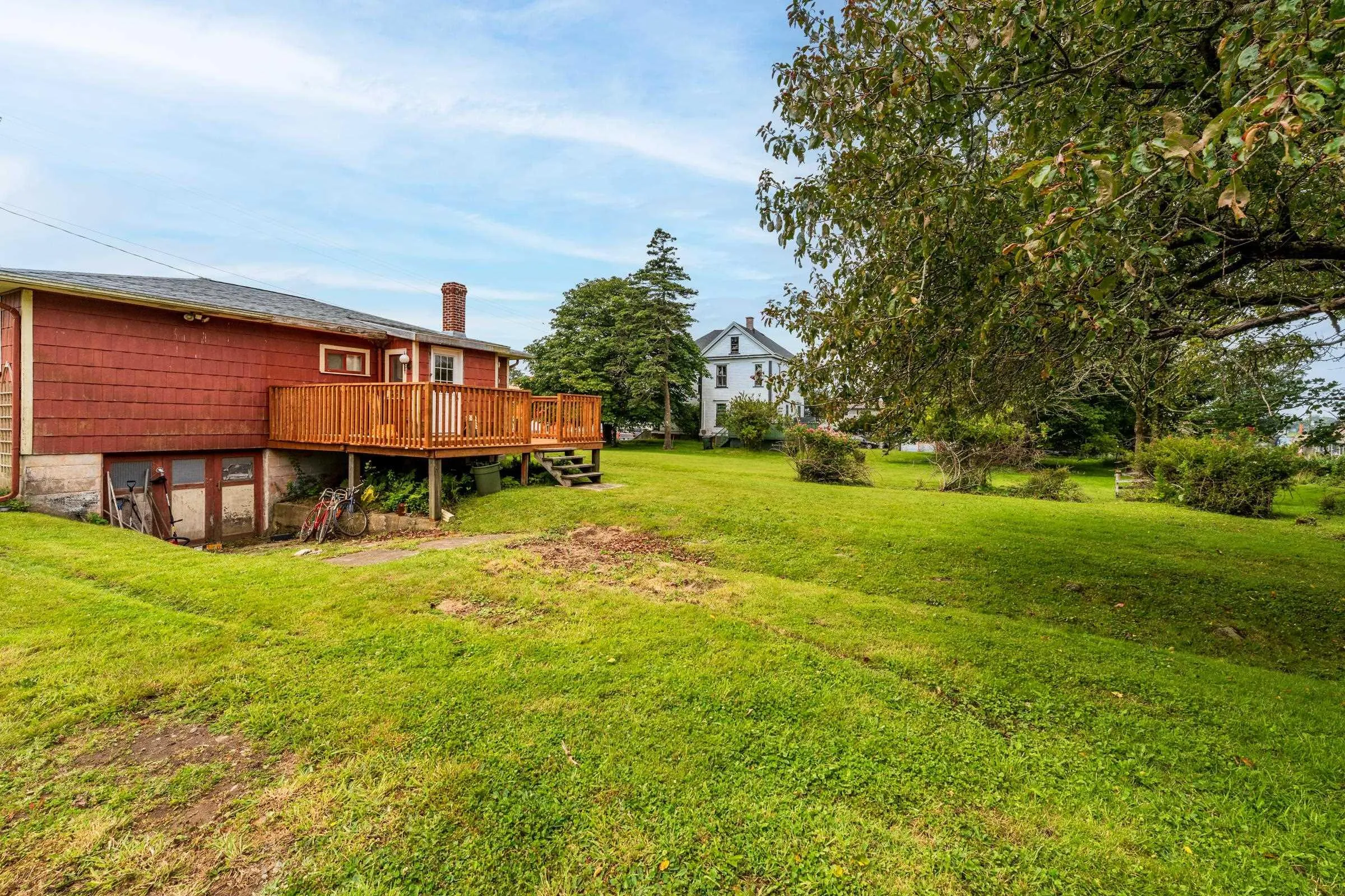 18 Shaw Avenue, Yarmouth, NS B5A 2T9, 4 Bedrooms Bedrooms, ,2 BathroomsBathrooms,Residential,For Sale,Shaw,202518398