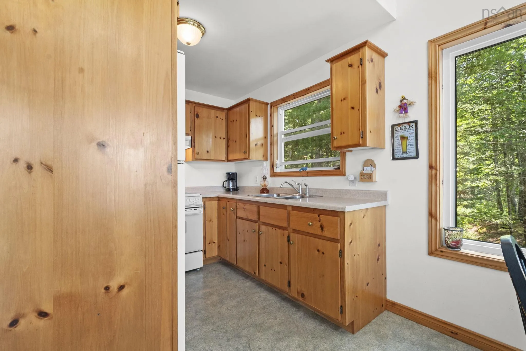 400 Lakefront Drive, Chelsea, NS B4V 7M9, 2 Bedrooms Bedrooms, ,1 BathroomBathrooms,Residential,For Sale,Lakefront,202519567