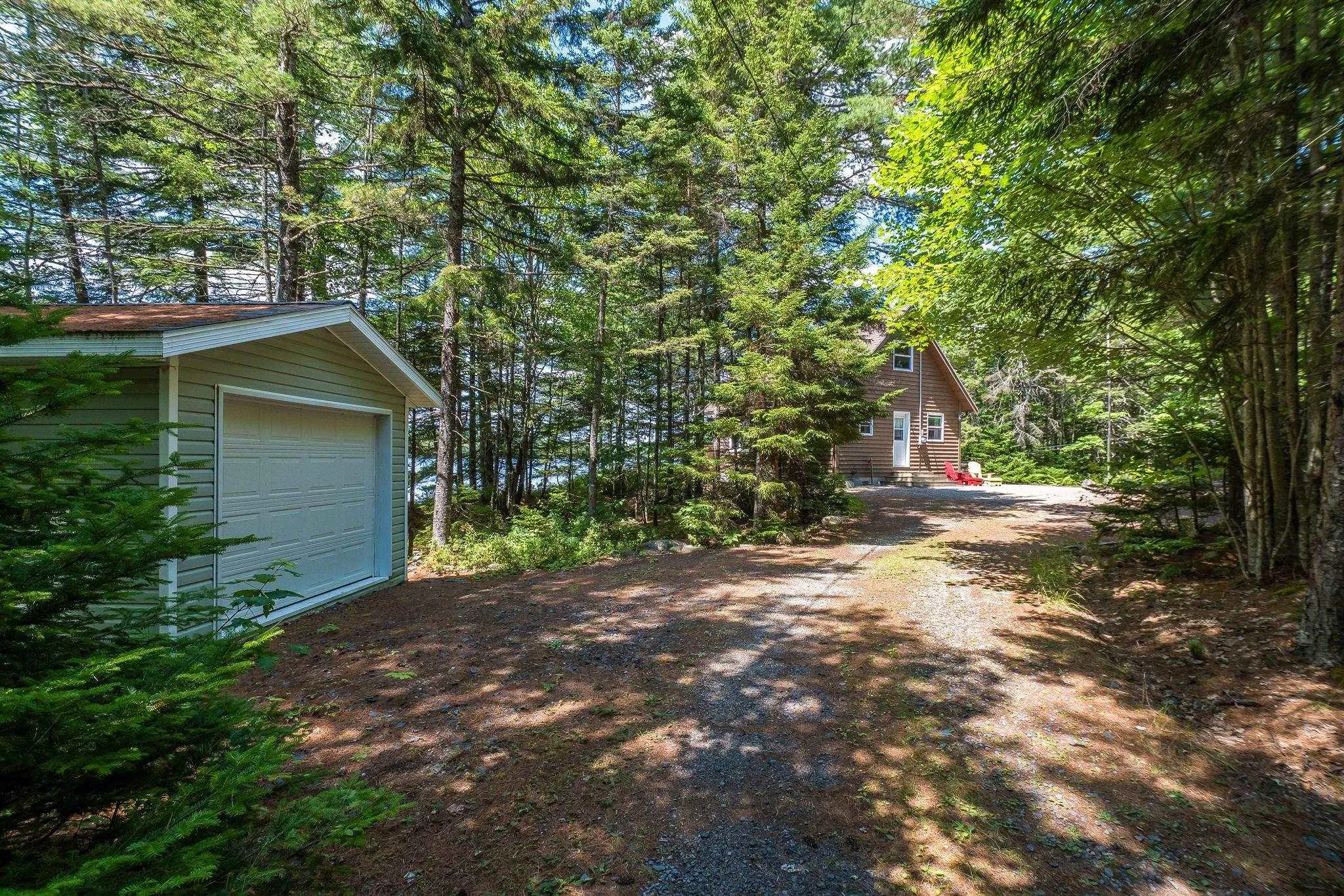 400 Lakefront Drive, Chelsea, NS B4V 7M9, 2 Bedrooms Bedrooms, ,1 BathroomBathrooms,Residential,For Sale,Lakefront,202519567