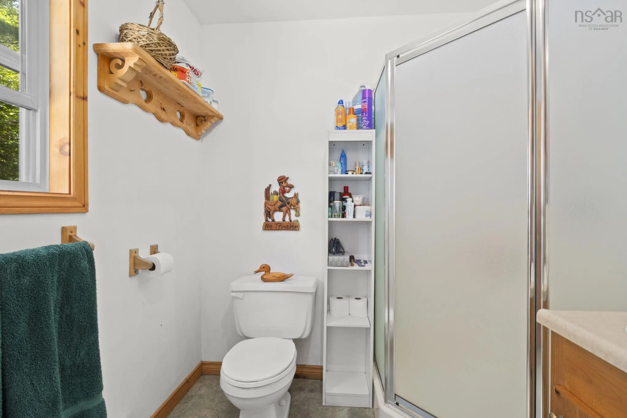 400 Lakefront Drive, Chelsea, NS B4V 7M9, 2 Bedrooms Bedrooms, ,1 BathroomBathrooms,Residential,For Sale,Lakefront,202519567
