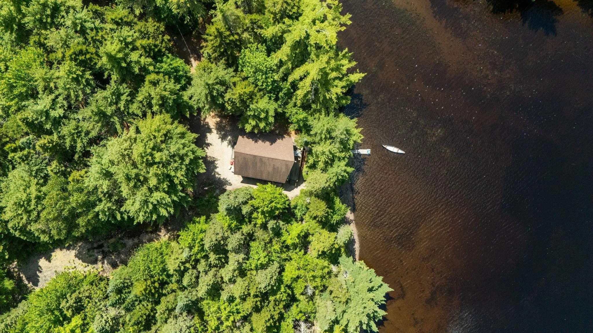 400 Lakefront Drive, Chelsea, NS B4V 7M9, 2 Bedrooms Bedrooms, ,1 BathroomBathrooms,Residential,For Sale,Lakefront,202519567