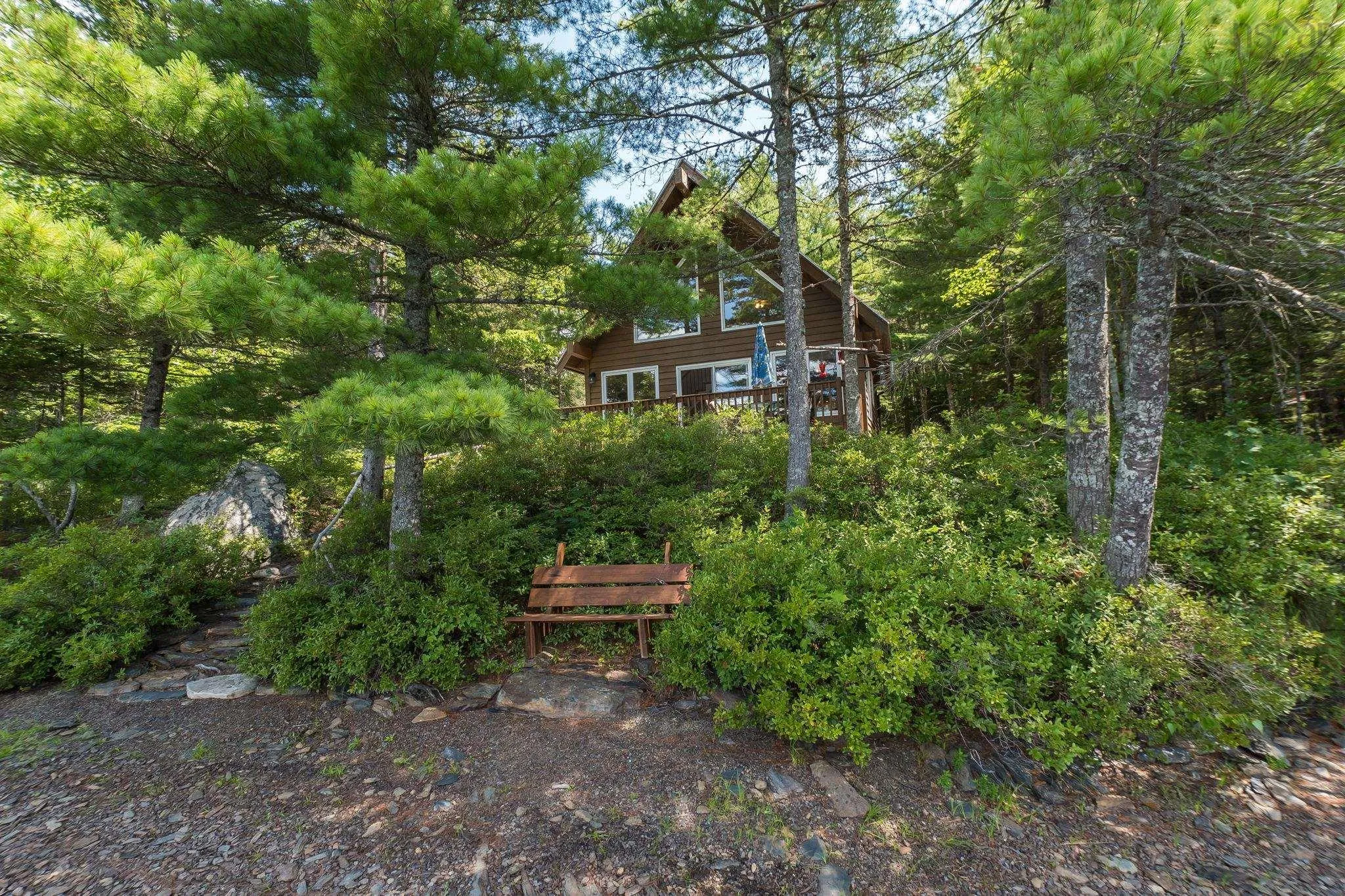 400 Lakefront Drive, Chelsea, NS B4V 7M9, 2 Bedrooms Bedrooms, ,1 BathroomBathrooms,Residential,For Sale,Lakefront,202519567