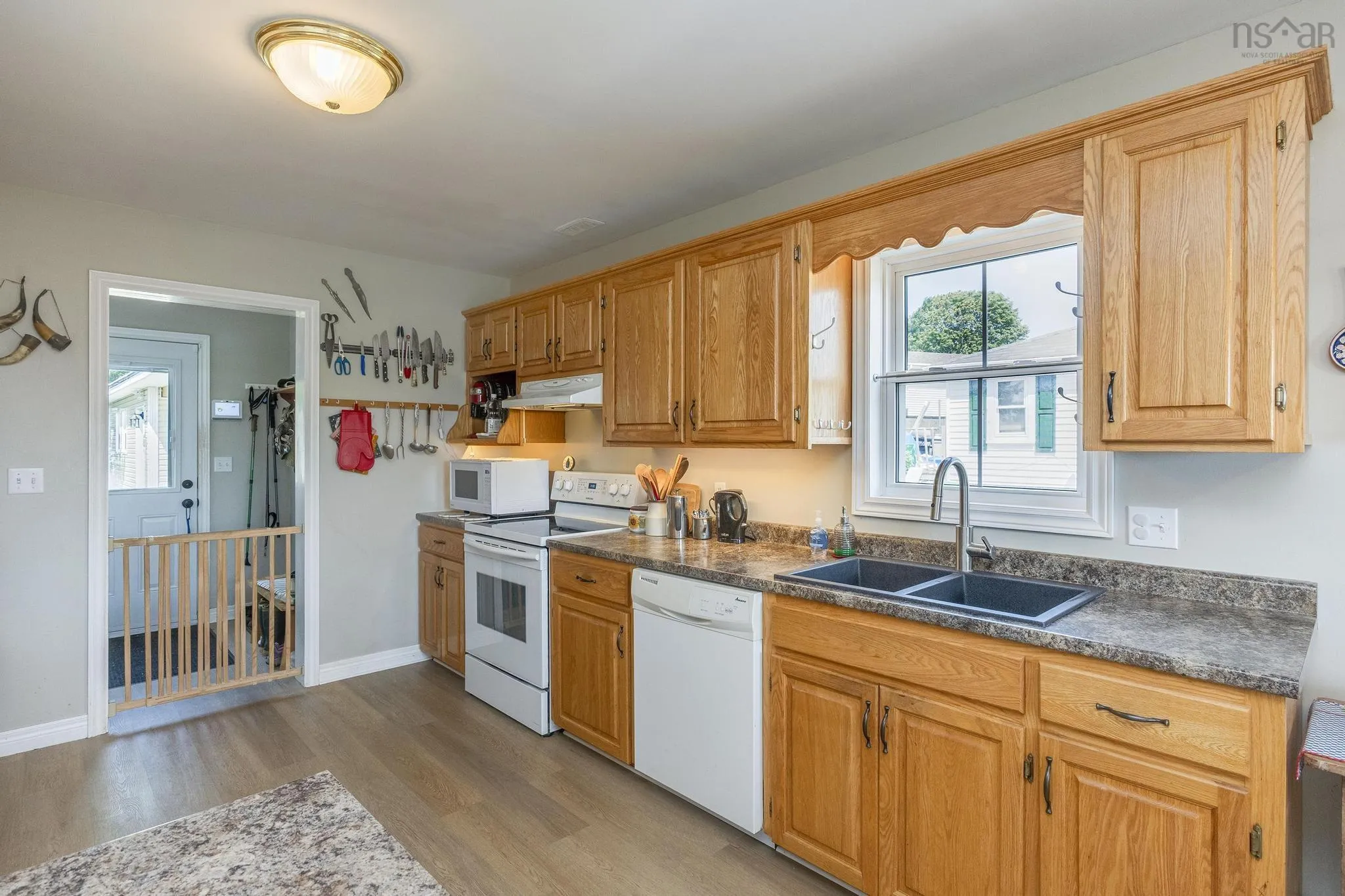 33 West Street, Digby, NS B0V 1A0, 3 Bedrooms Bedrooms, ,2 BathroomsBathrooms,Residential,For Sale,West,202515946
