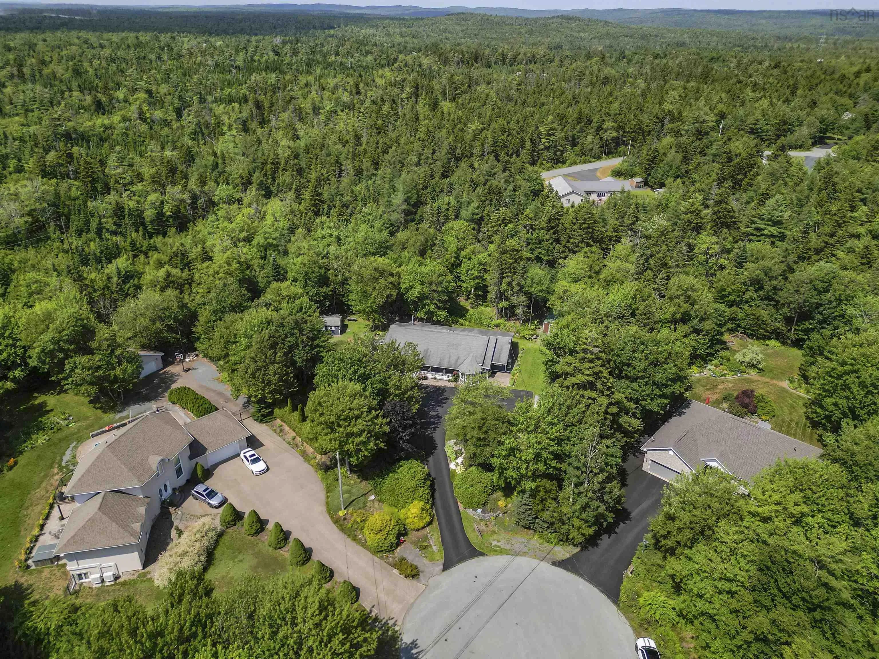 26 Lochaber Court, Lake Loon, NS B2W 6K6, 4 Bedrooms Bedrooms, ,3 BathroomsBathrooms,Residential,For Sale,Lochaber,202519577