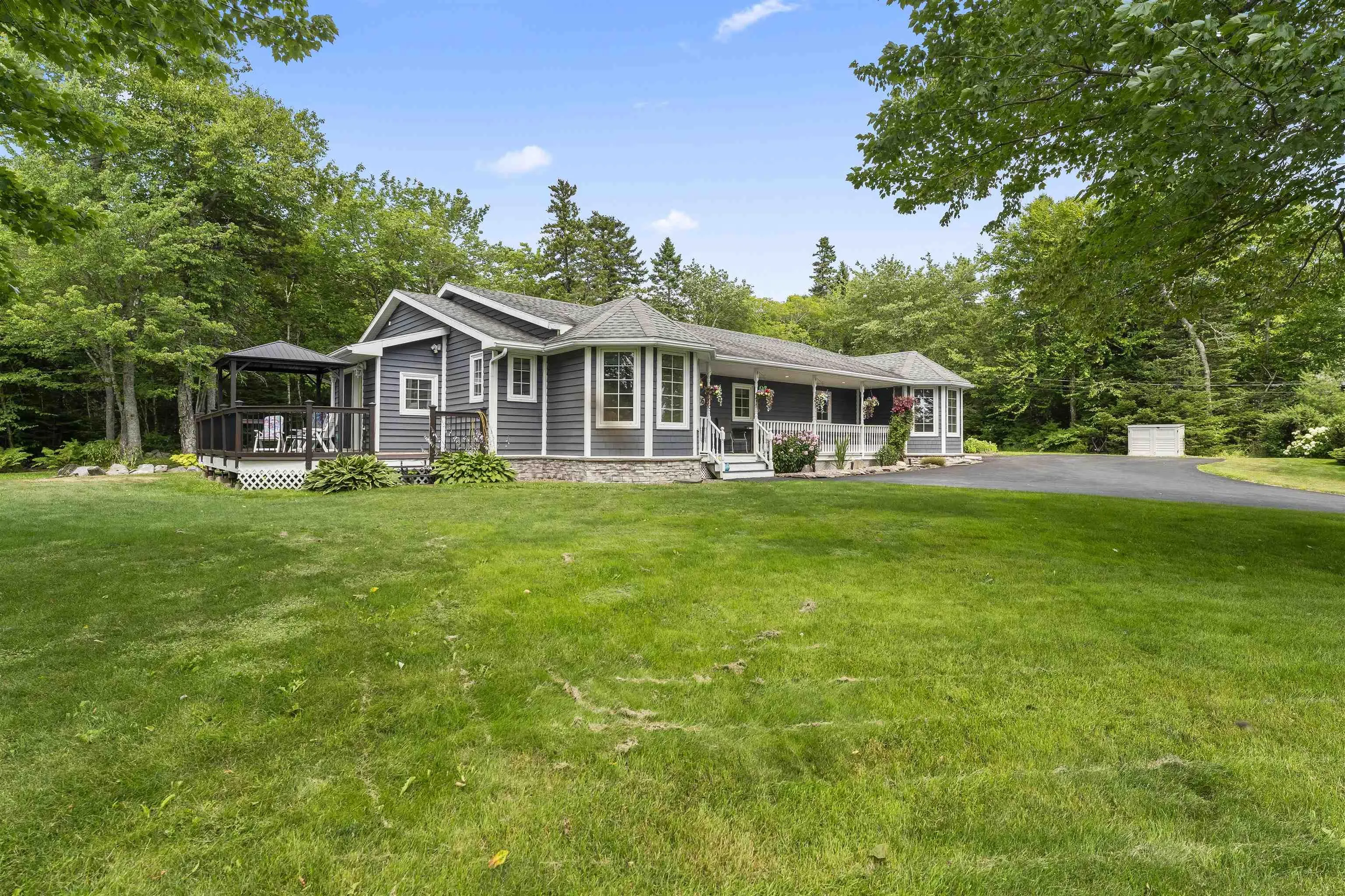 26 Lochaber Court, Lake Loon, NS B2W 6K6, 4 Bedrooms Bedrooms, ,3 BathroomsBathrooms,Residential,For Sale,Lochaber,202519577