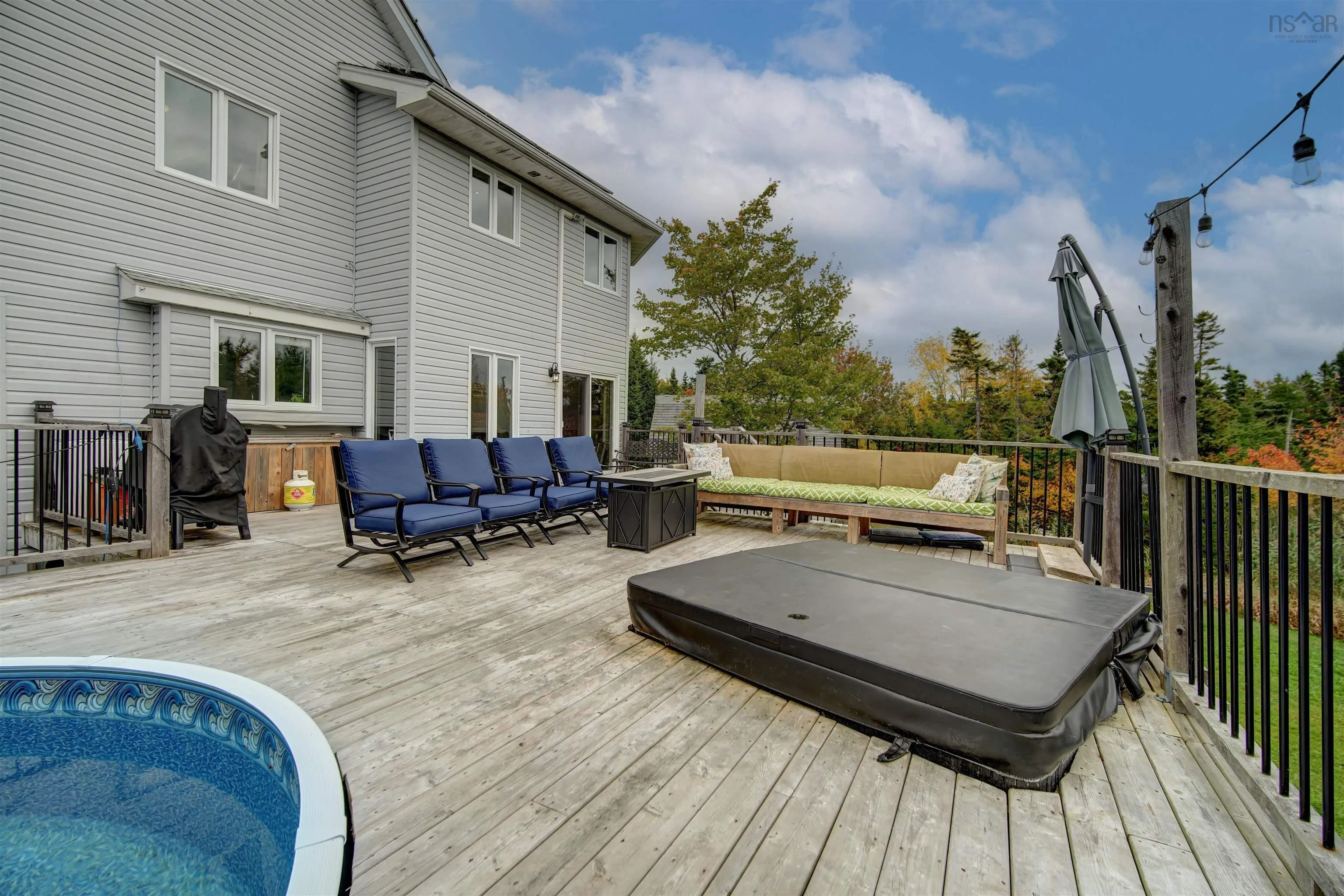 9 Bens Court, Brookside, NS B3T 1R3, 6 Bedrooms Bedrooms, ,6 BathroomsBathrooms,Residential,For Sale,Bens,202525600