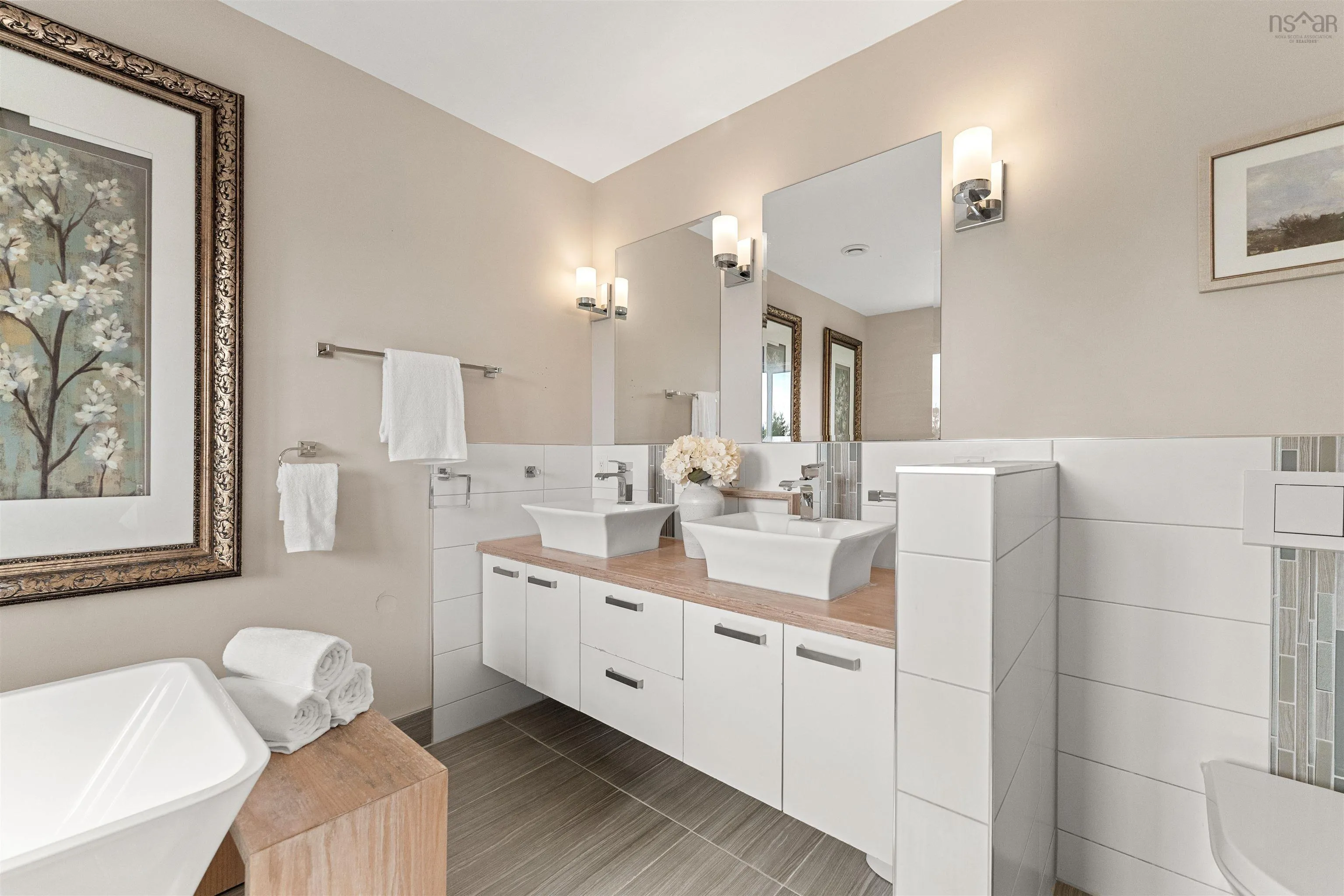 9 Bens Court, Brookside, NS B3T 1R3, 6 Bedrooms Bedrooms, ,6 BathroomsBathrooms,Residential,For Sale,Bens,202525600