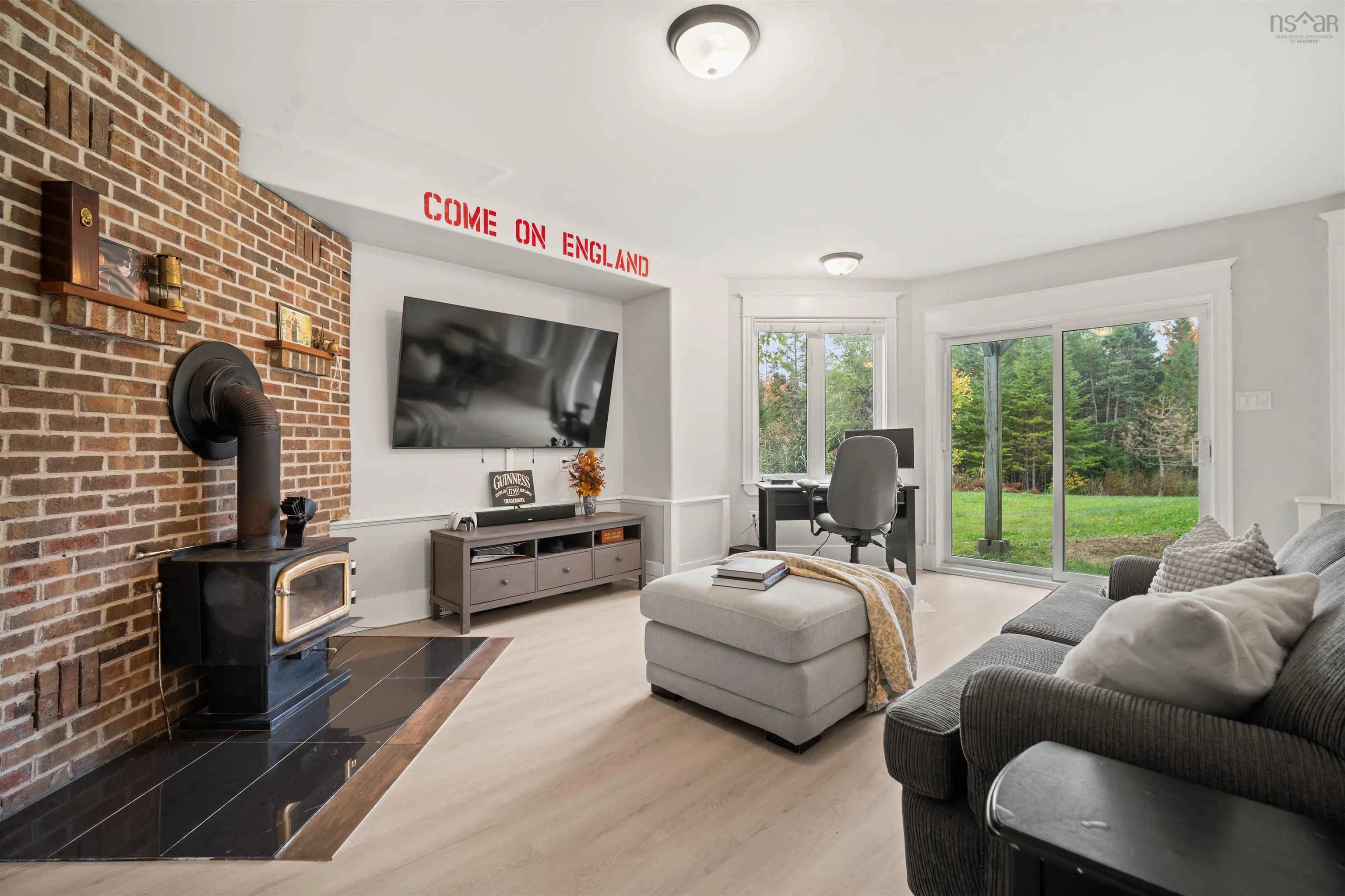 9 Bens Court, Brookside, NS B3T 1R3, 6 Bedrooms Bedrooms, ,6 BathroomsBathrooms,Residential,For Sale,Bens,202525600