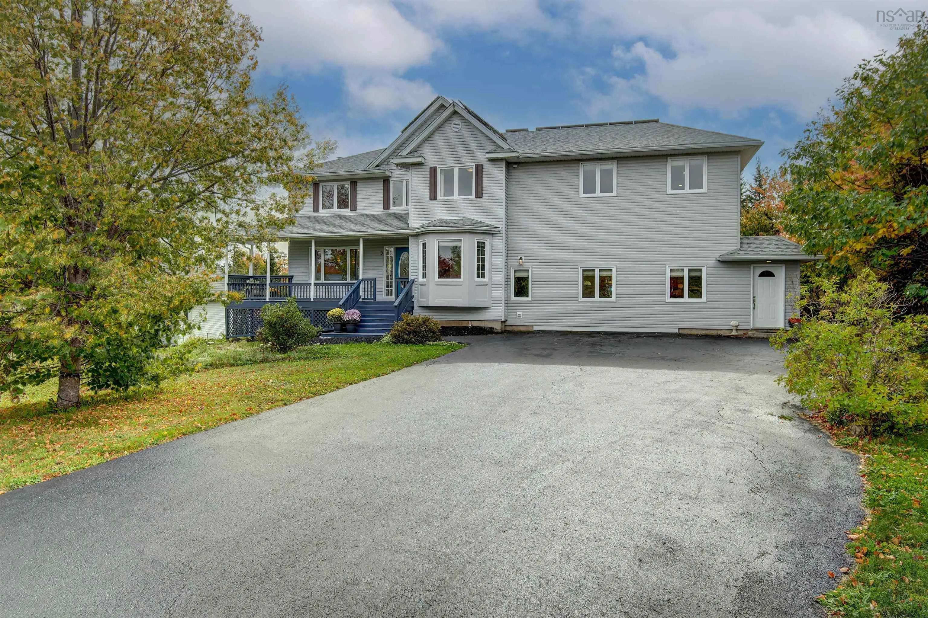 9 Bens Court, Brookside, NS B3T 1R3, 6 Bedrooms Bedrooms, ,6 BathroomsBathrooms,Residential,For Sale,Bens,202525600