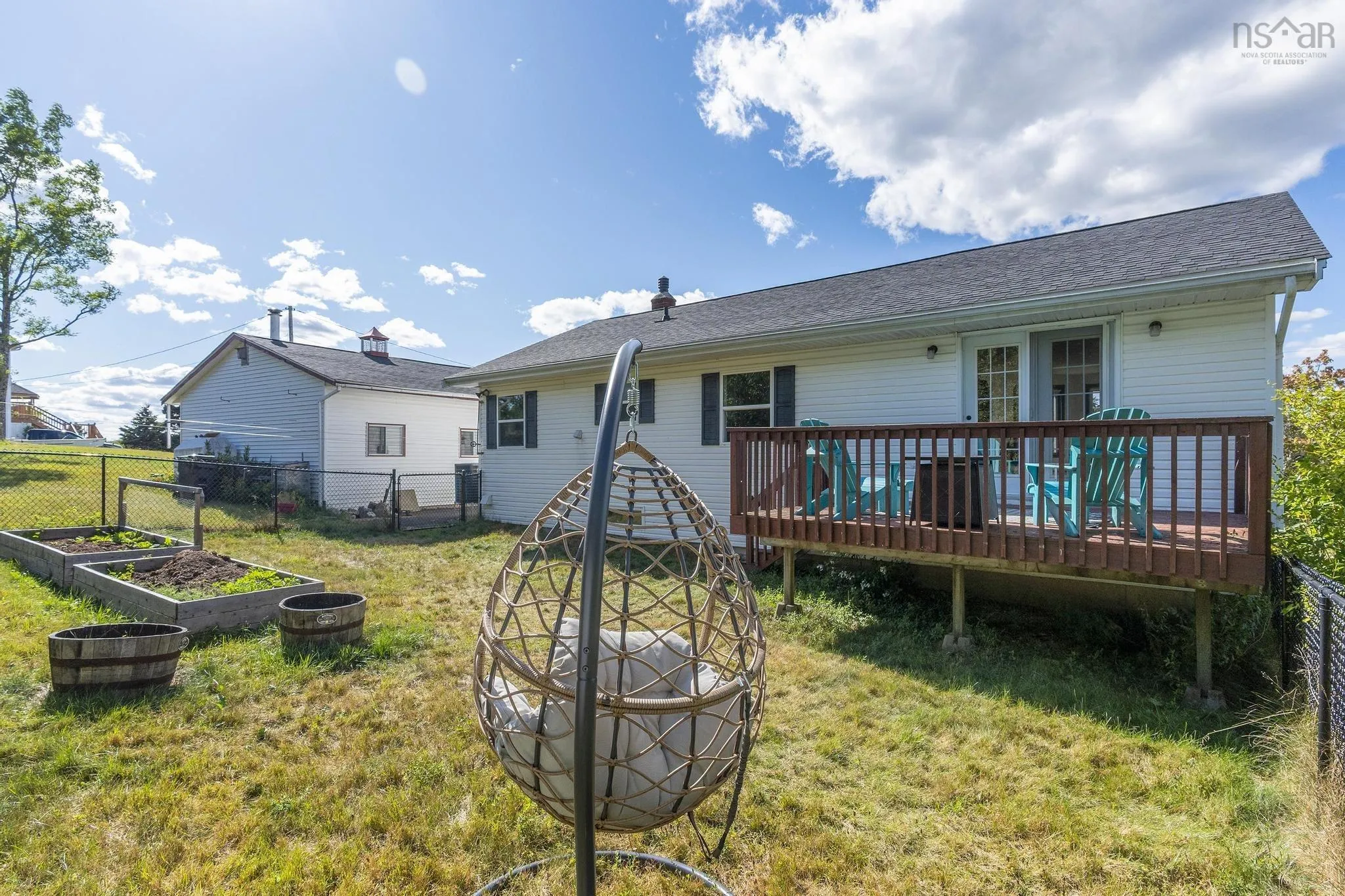 30 Dauphinees Loop, Glen Haven, NS B3Z 2W7, 3 Bedrooms Bedrooms, ,2 BathroomsBathrooms,Residential,For Sale,Dauphinees,202521132