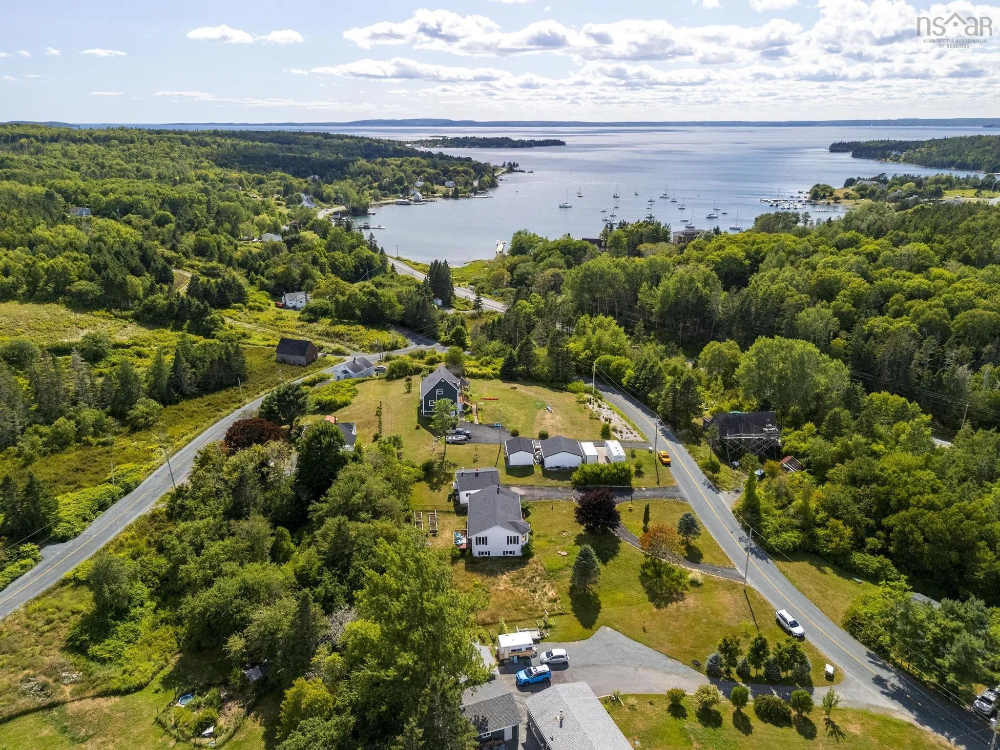 30 Dauphinees Loop, Glen Haven, NS B3Z 2W7, 3 Bedrooms Bedrooms, ,2 BathroomsBathrooms,Residential,For Sale,Dauphinees,202521132