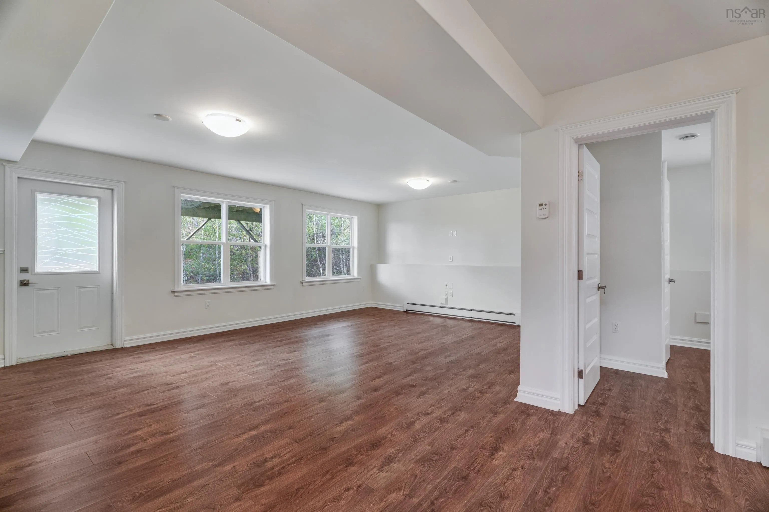 38 Lowther Lane, Bedford, NS B4B 0L6, 5 Bedrooms Bedrooms, ,4 BathroomsBathrooms,Residential,For Sale,Lowther,202522987