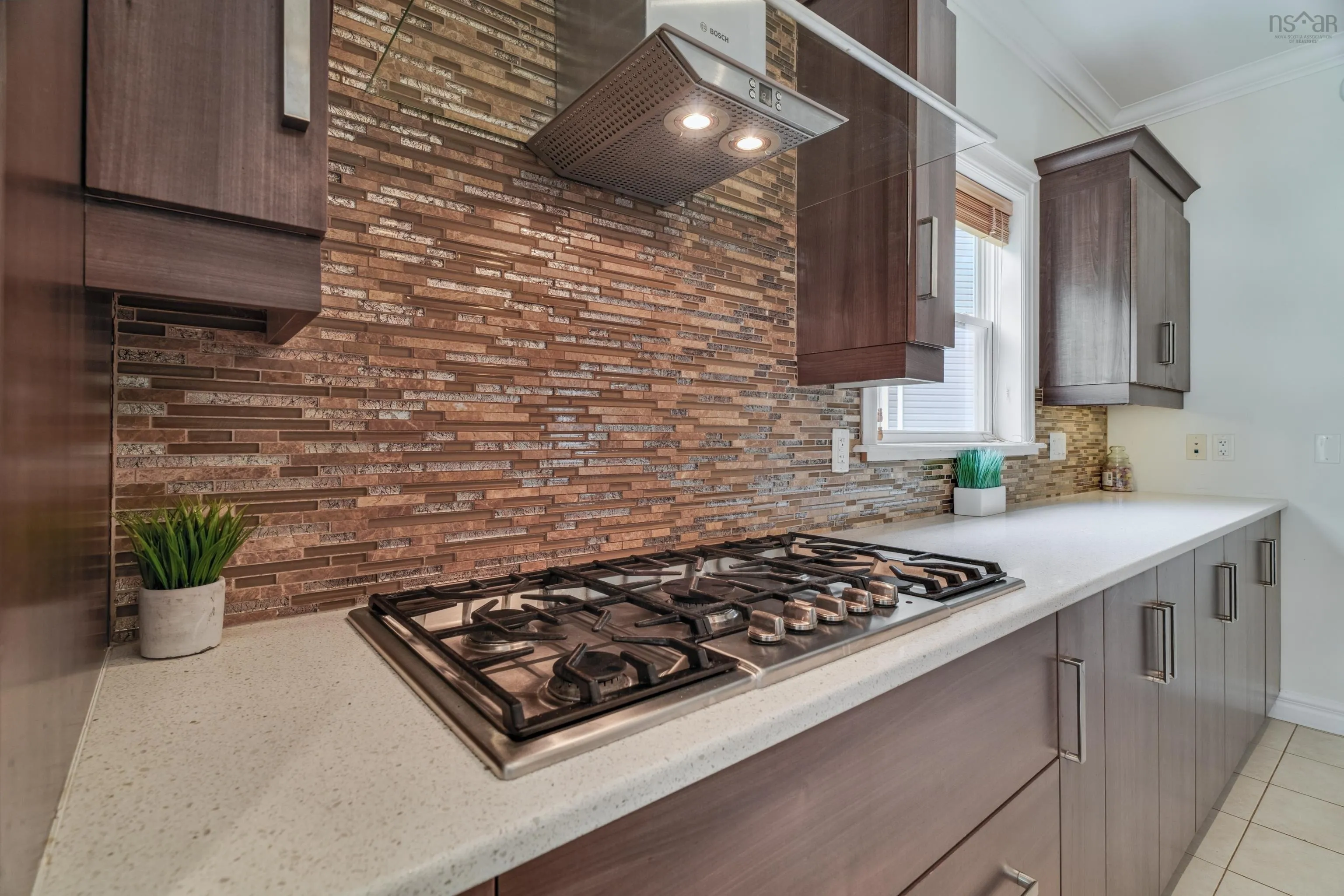 38 Lowther Lane, Bedford, NS B4B 0L6, 5 Bedrooms Bedrooms, ,4 BathroomsBathrooms,Residential,For Sale,Lowther,202522987