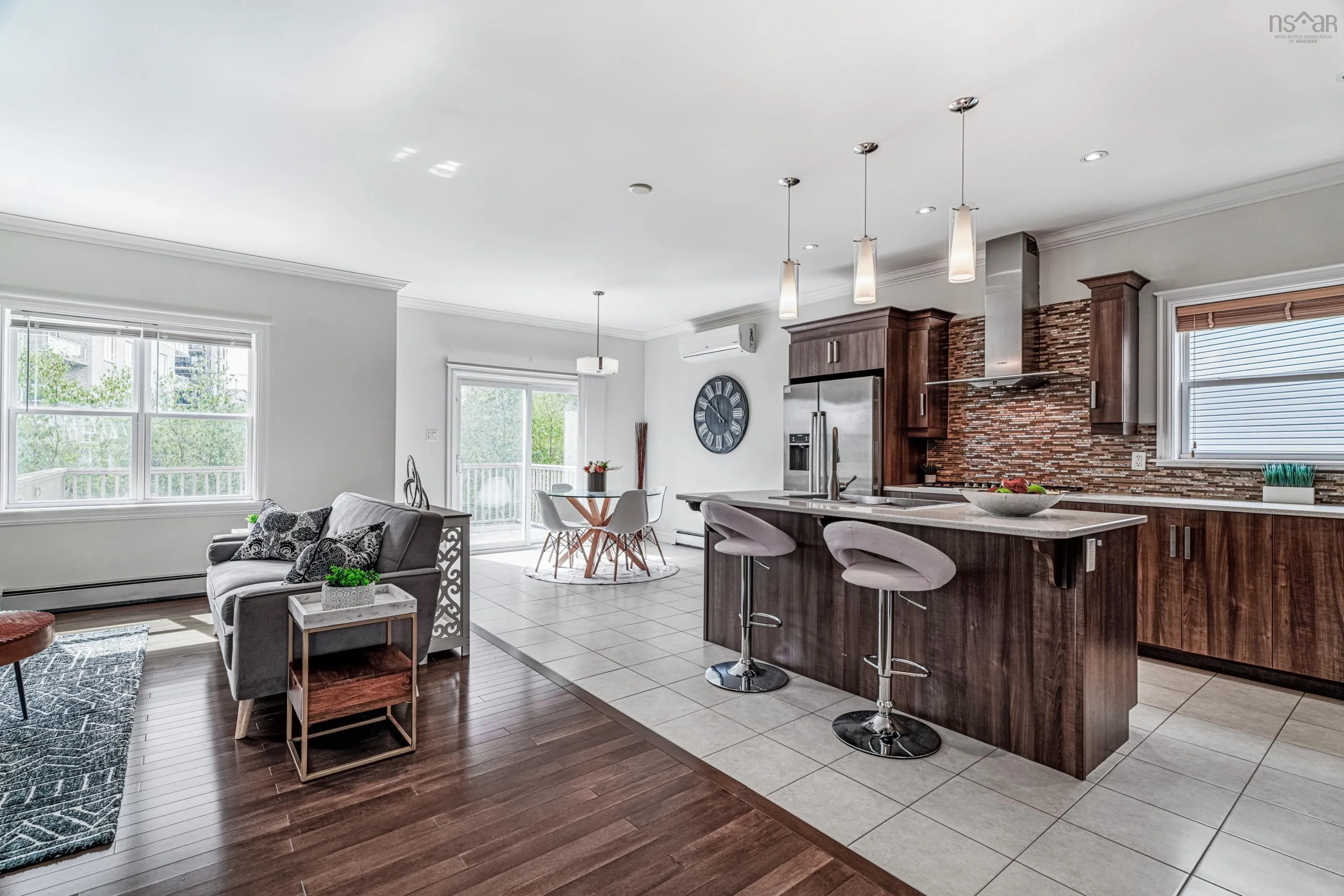 38 Lowther Lane, Bedford, NS B4B 0L6, 5 Bedrooms Bedrooms, ,4 BathroomsBathrooms,Residential,For Sale,Lowther,202522987
