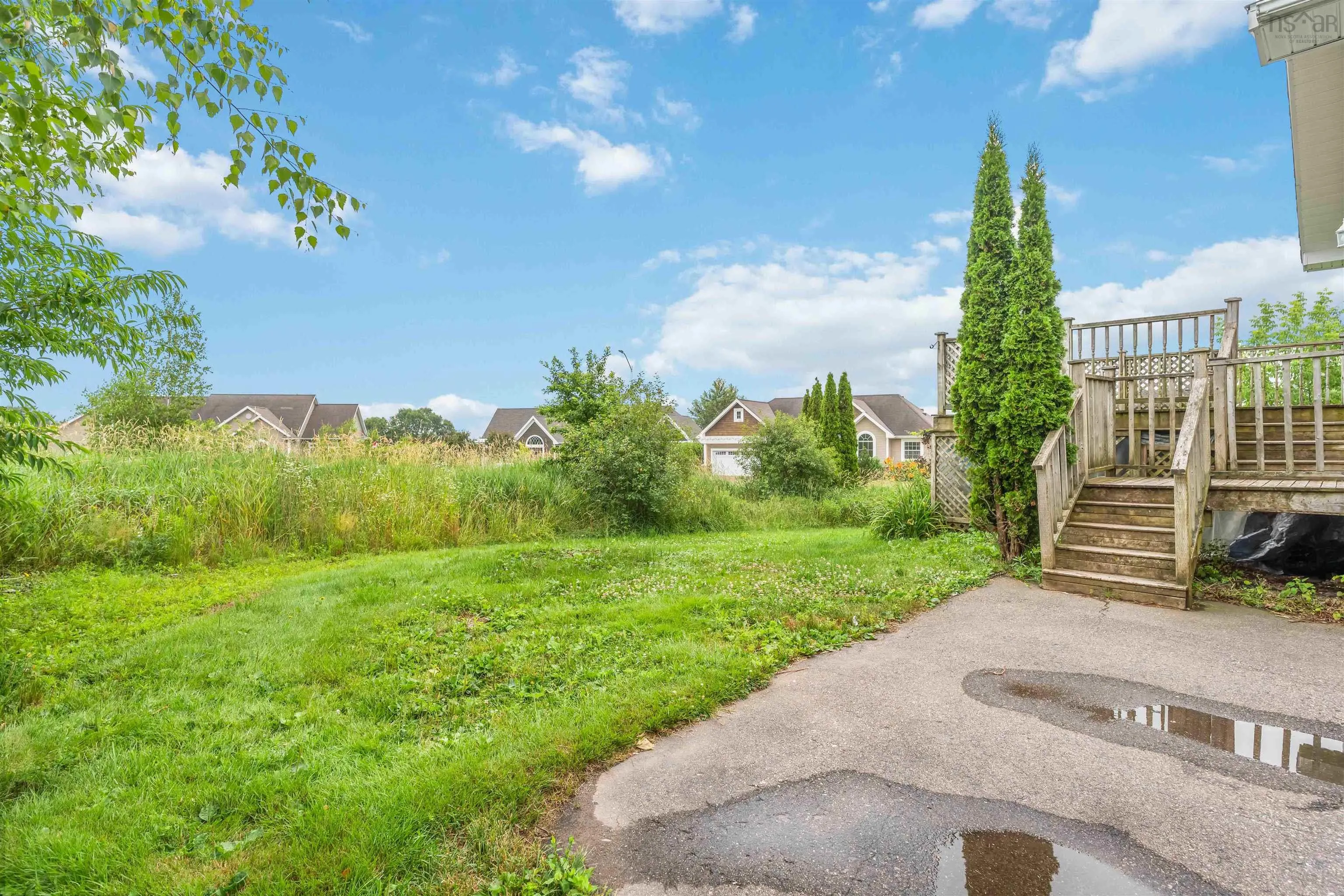 92 Apple Tree Lane, Kentville, NS B4N 3Y6, 6 Bedrooms Bedrooms, ,2 BathroomsBathrooms,Residential,For Sale,Apple Tree,202517275
