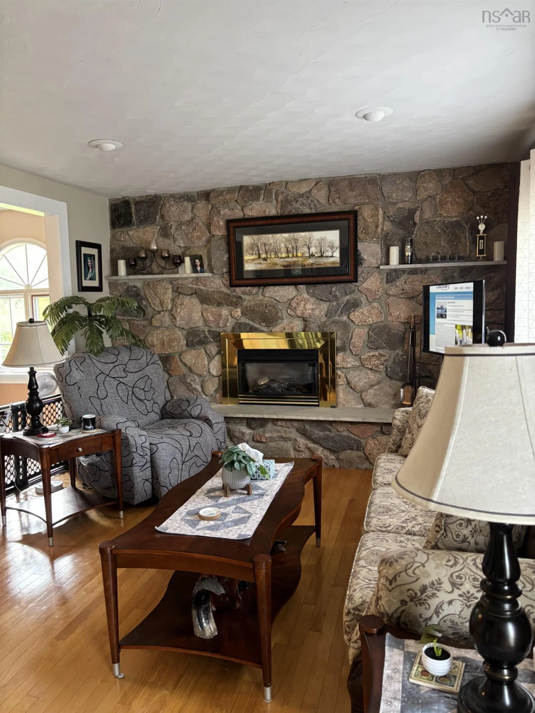 37 Stacey Avenue, North Sydney, NS B2A 3P3, 3 Bedrooms Bedrooms, ,2 BathroomsBathrooms,Residential,For Sale,Stacey,202520766