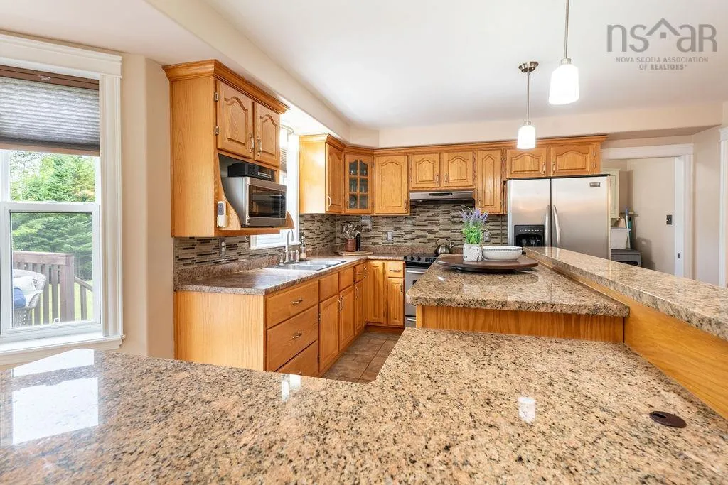 5 Sandy Point Road, Porters Lake, NS B3E 1M9, 4 Bedrooms Bedrooms, ,3 BathroomsBathrooms,Residential,For Sale,Sandy Point,202518405