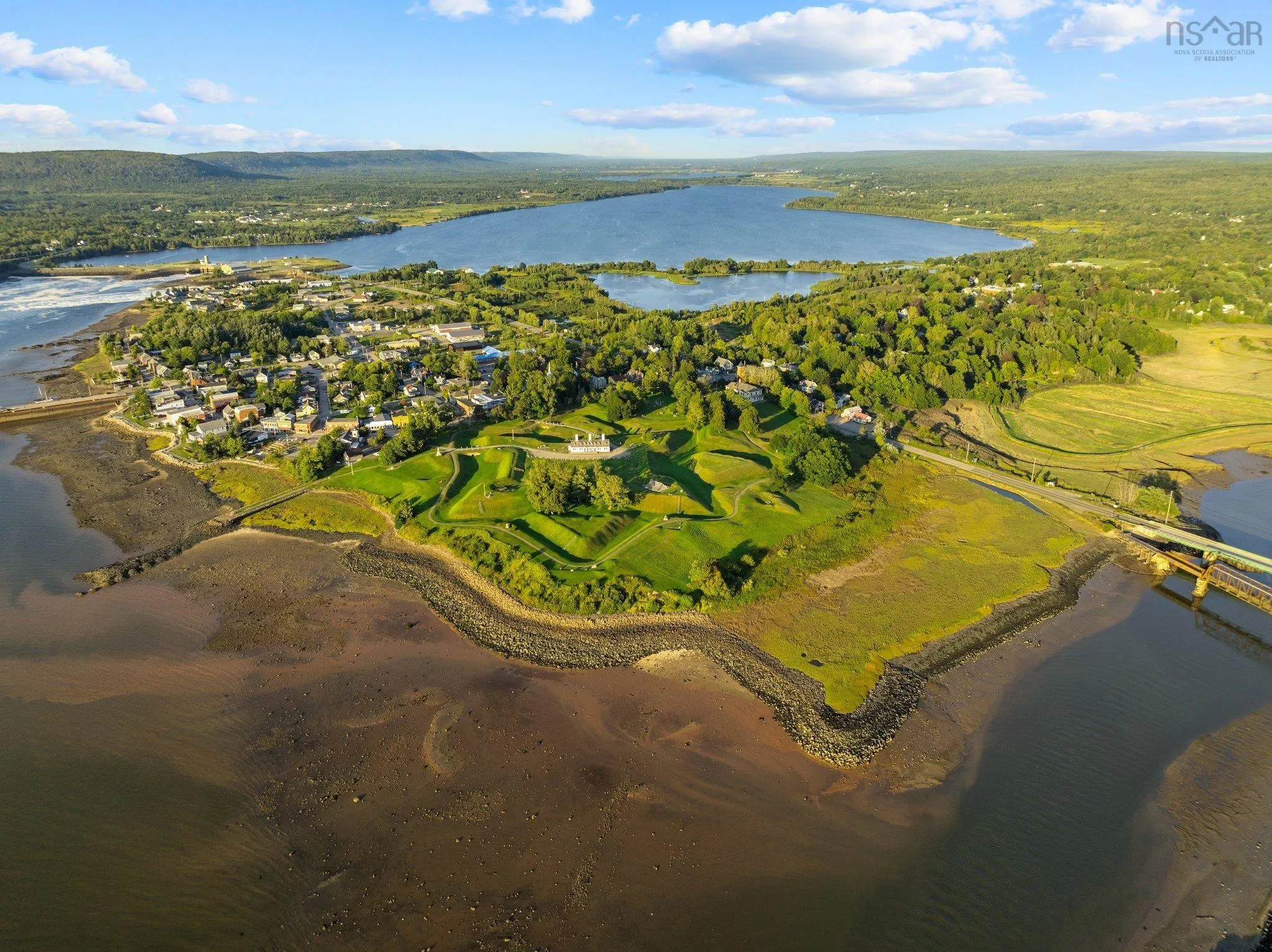 3746 1 Highway, Annapolis Royal Ns B0s 1a0, 5 Bedrooms Bedrooms, ,5 BathroomsBathrooms,Residential,For Sale,Highway 1,202423470