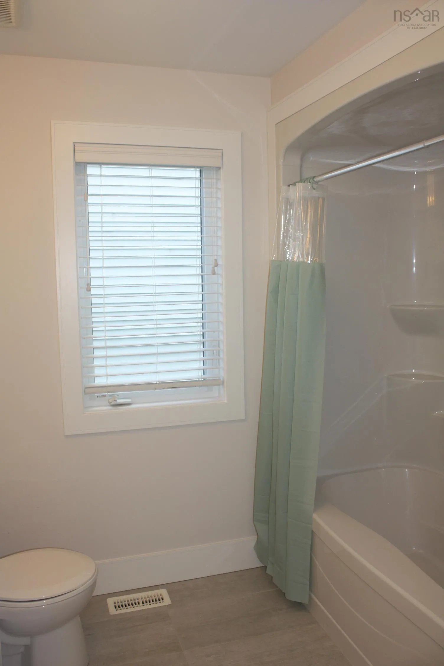 276 Fleetview Drive, Halifax, NS B3M 0L8, 4 Bedrooms Bedrooms, ,4 BathroomsBathrooms,Residential,For Sale,Fleetview,202525253