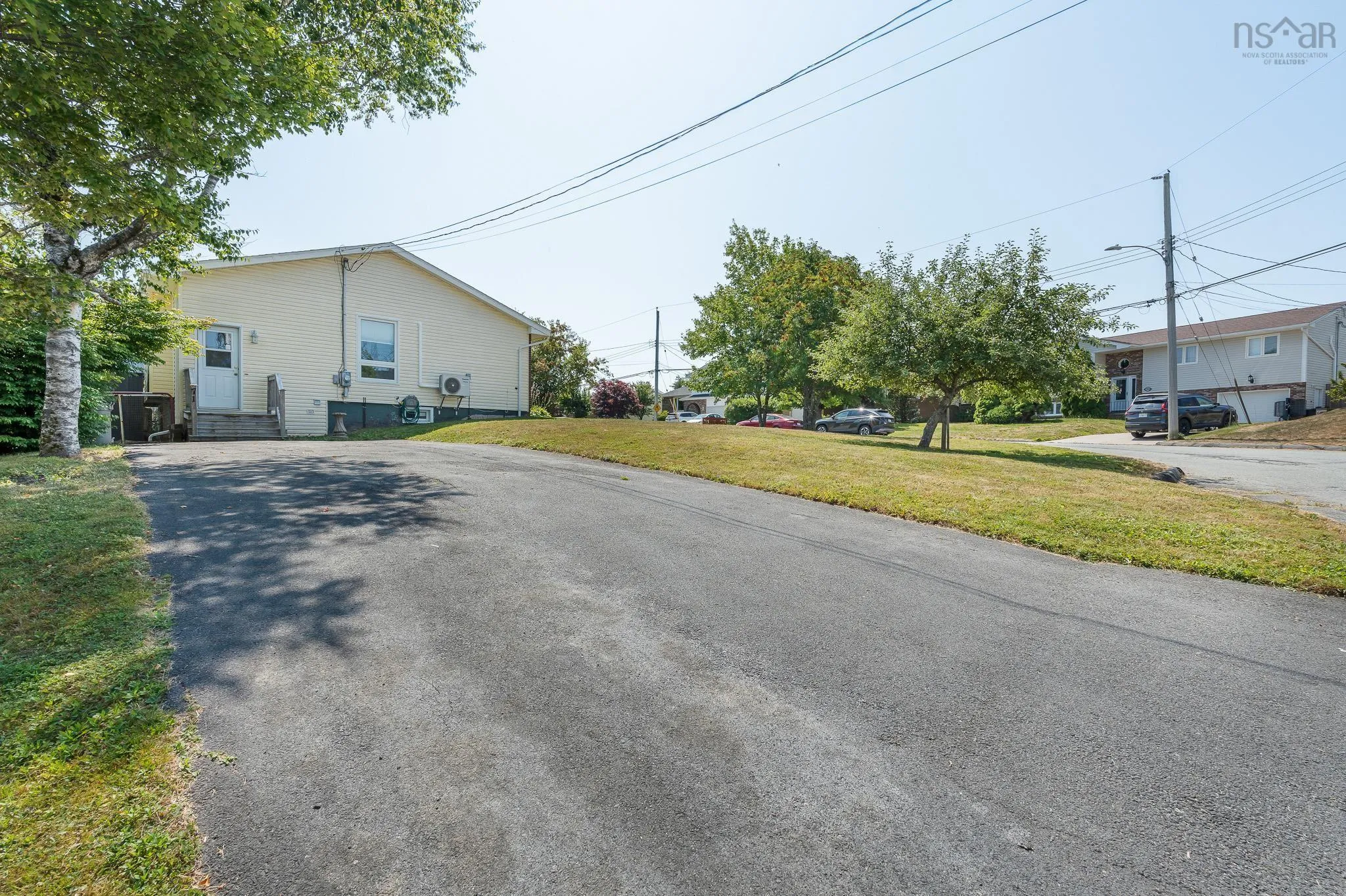 71 Cedar Crescent, Dartmouth, NS B2V 1Y8, 3 Bedrooms Bedrooms, ,3 BathroomsBathrooms,Residential,For Sale,Cedar,202520535