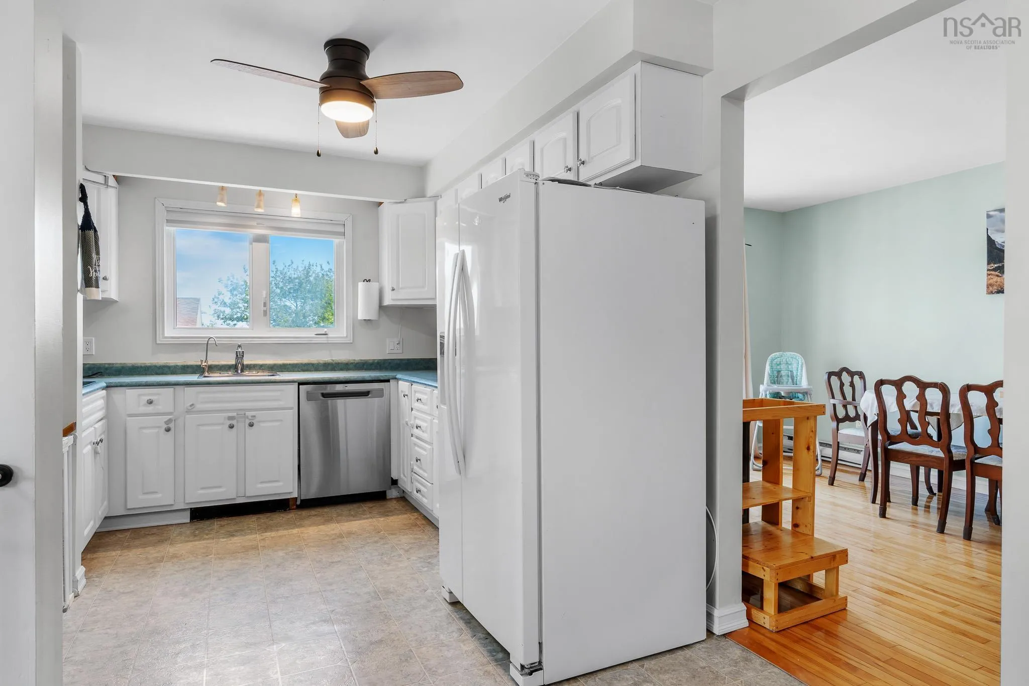 71 Cedar Crescent, Dartmouth, NS B2V 1Y8, 3 Bedrooms Bedrooms, ,3 BathroomsBathrooms,Residential,For Sale,Cedar,202520535