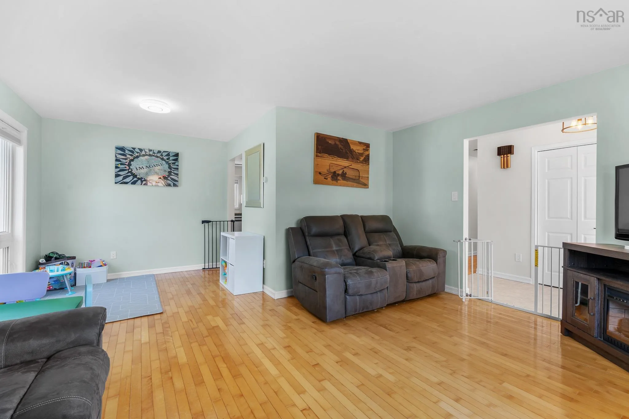 71 Cedar Crescent, Dartmouth, NS B2V 1Y8, 3 Bedrooms Bedrooms, ,3 BathroomsBathrooms,Residential,For Sale,Cedar,202520535