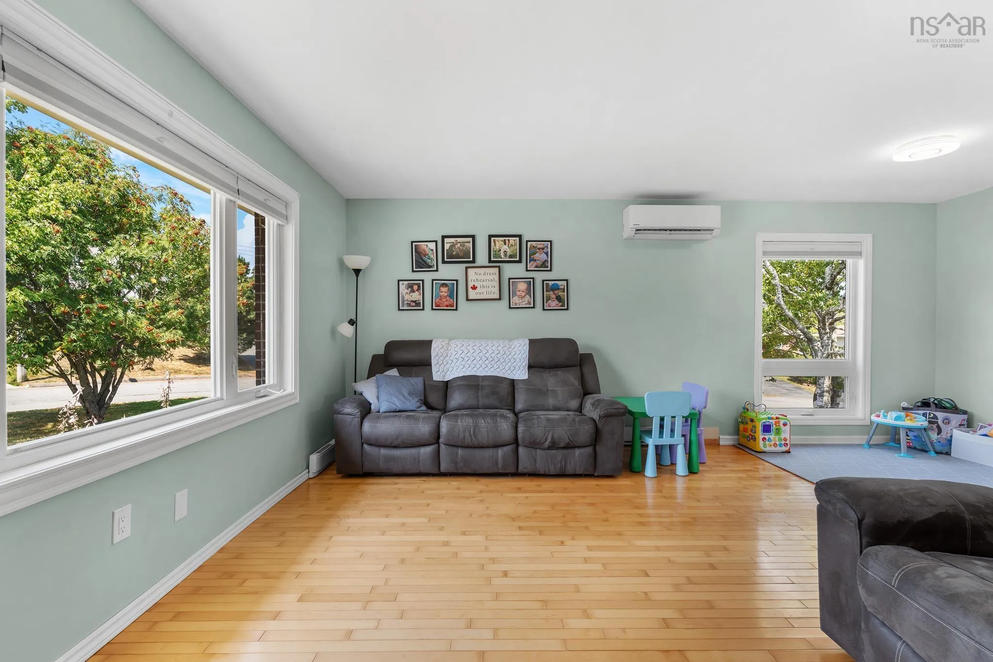 71 Cedar Crescent, Dartmouth, NS B2V 1Y8, 3 Bedrooms Bedrooms, ,3 BathroomsBathrooms,Residential,For Sale,Cedar,202520535