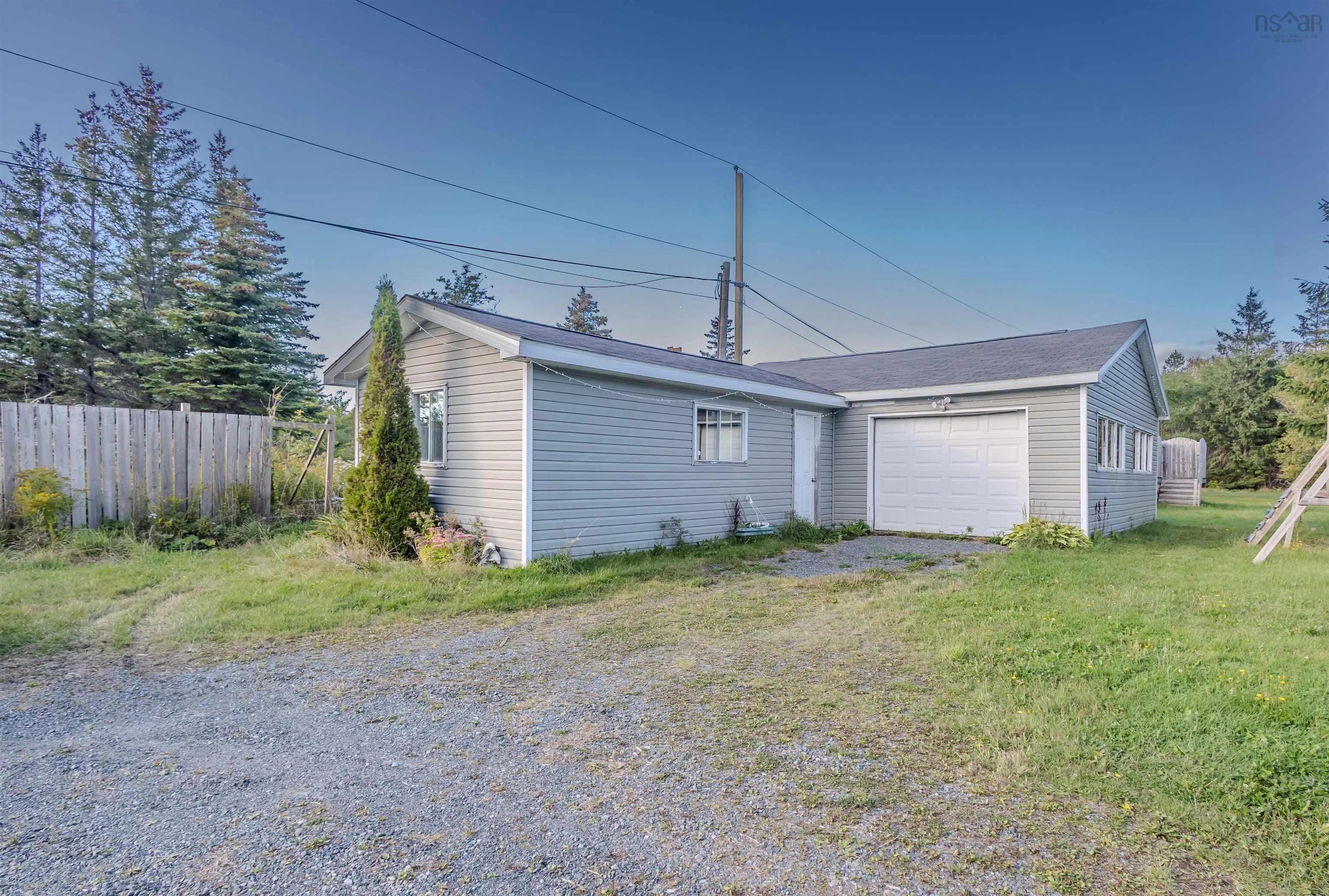 2193 Sydney Road, Reserve Mines, NS B1E 1J9, 3 Bedrooms Bedrooms, ,1 BathroomBathrooms,Residential,For Sale,Sydney,202523657