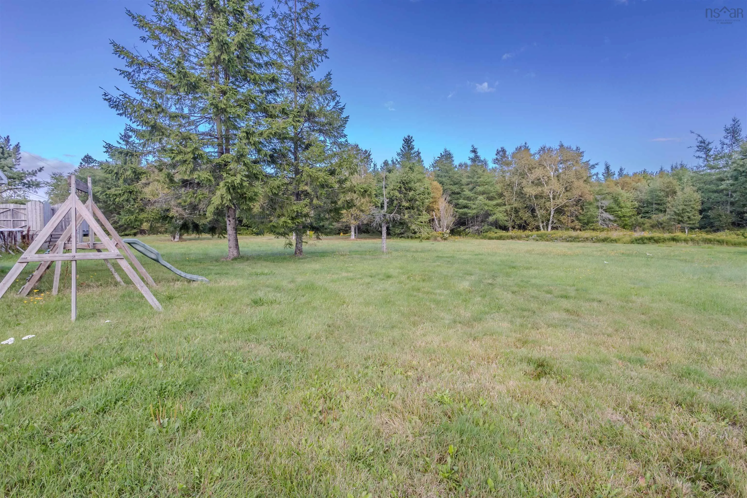 2193 Sydney Road, Reserve Mines, NS B1E 1J9, 3 Bedrooms Bedrooms, ,1 BathroomBathrooms,Residential,For Sale,Sydney,202523657
