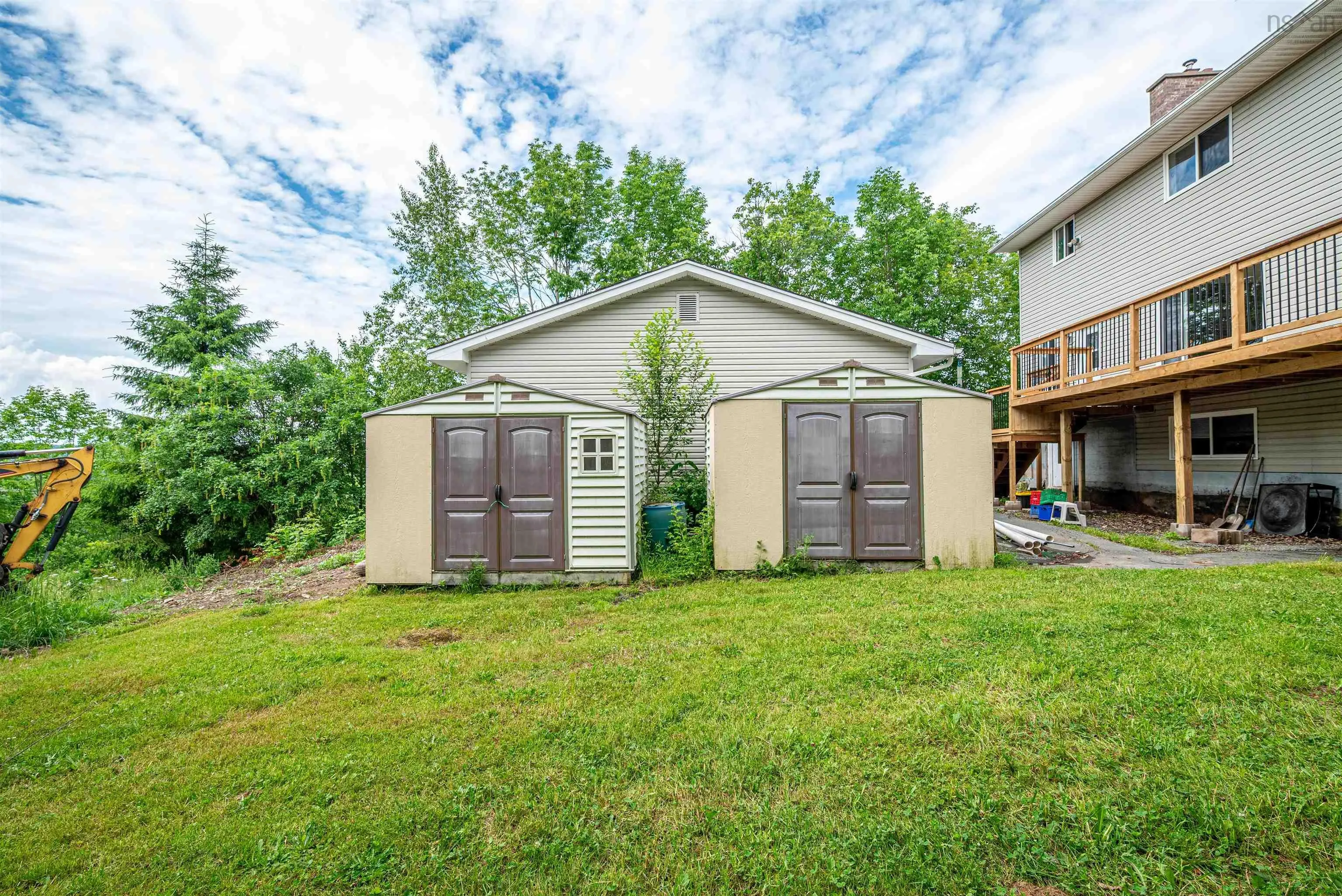 92 First Street, Middle Sackville, NS B4E 1T1, 7 Bedrooms Bedrooms, ,4 BathroomsBathrooms,Residential,For Sale,First,202516651