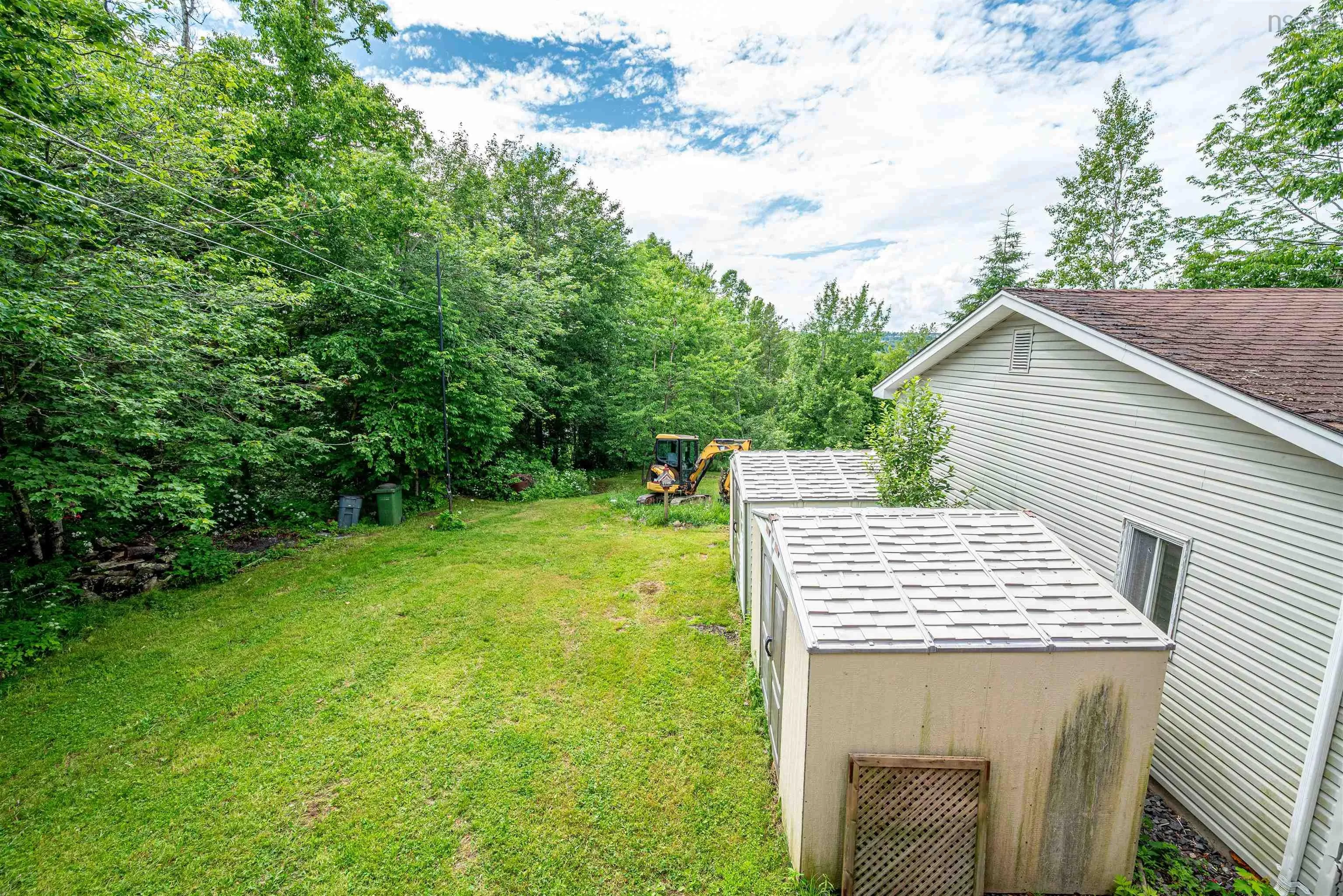92 First Street, Middle Sackville, NS B4E 1T1, 7 Bedrooms Bedrooms, ,4 BathroomsBathrooms,Residential,For Sale,First,202516651