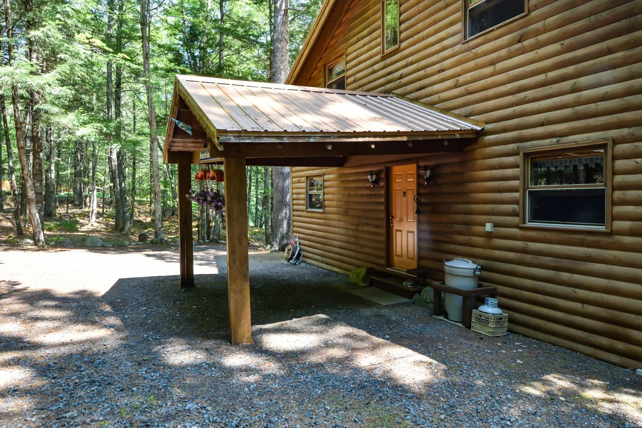 491 Peters Point Road, South Brookfield, NS B0T 1X0, 2 Bedrooms Bedrooms, ,2 BathroomsBathrooms,Residential,For Sale,Peters Point,202518336