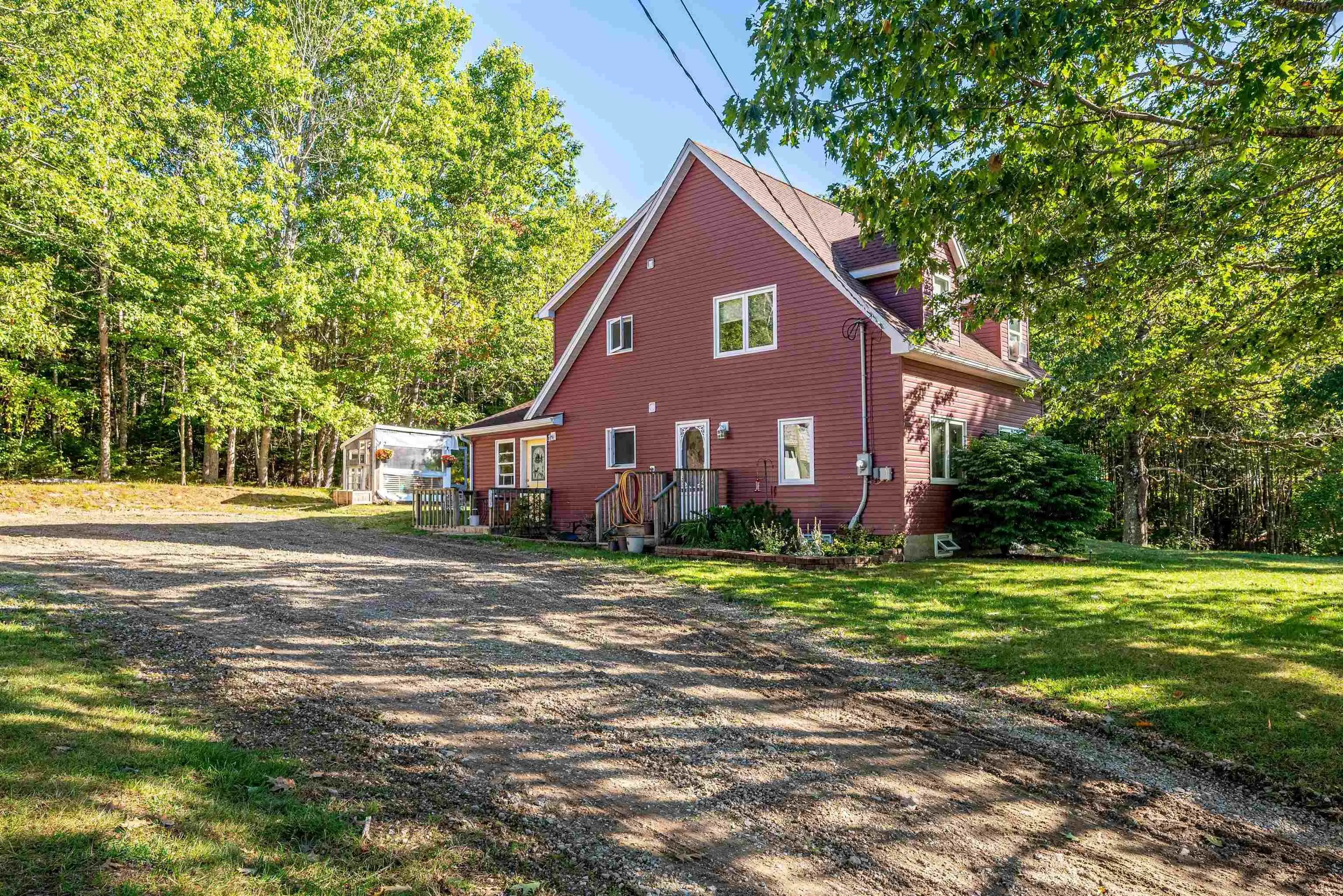 163 Hogan Road, Upper Vaughan, NS B0N 2T0, 3 Bedrooms Bedrooms, ,2 BathroomsBathrooms,Residential,For Sale,Hogan,202523253