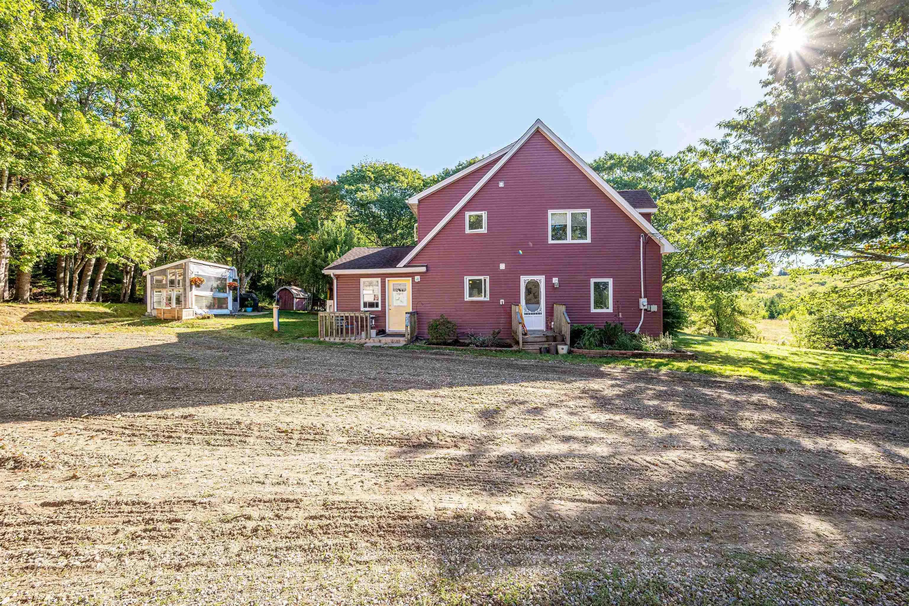 163 Hogan Road, Upper Vaughan, NS B0N 2T0, 3 Bedrooms Bedrooms, ,2 BathroomsBathrooms,Residential,For Sale,Hogan,202523253