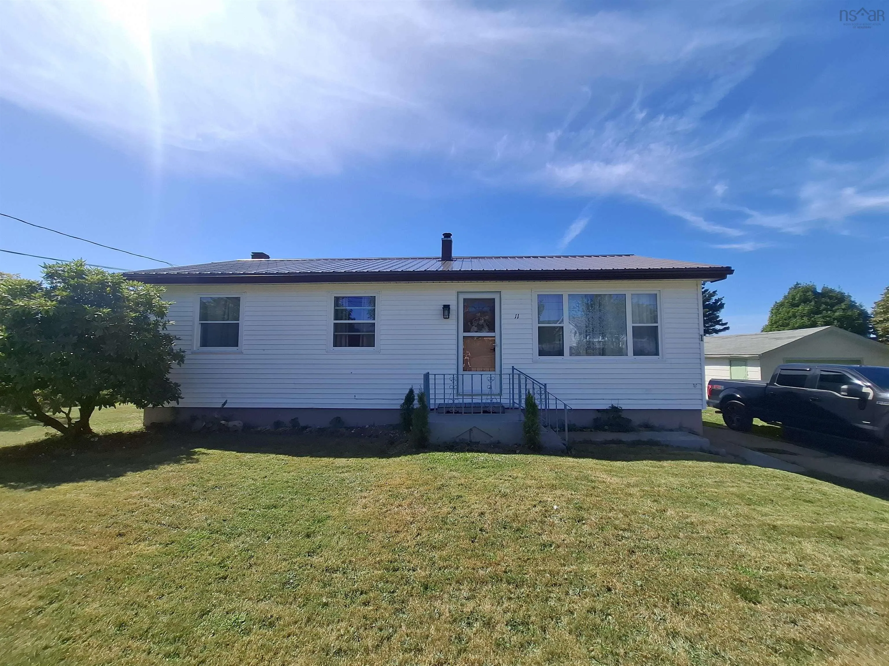 11 Bison, Whitney Pier, NS B1N 1P5, 3 Bedrooms Bedrooms, ,2 BathroomsBathrooms,Residential,For Sale,Bison,202522167
