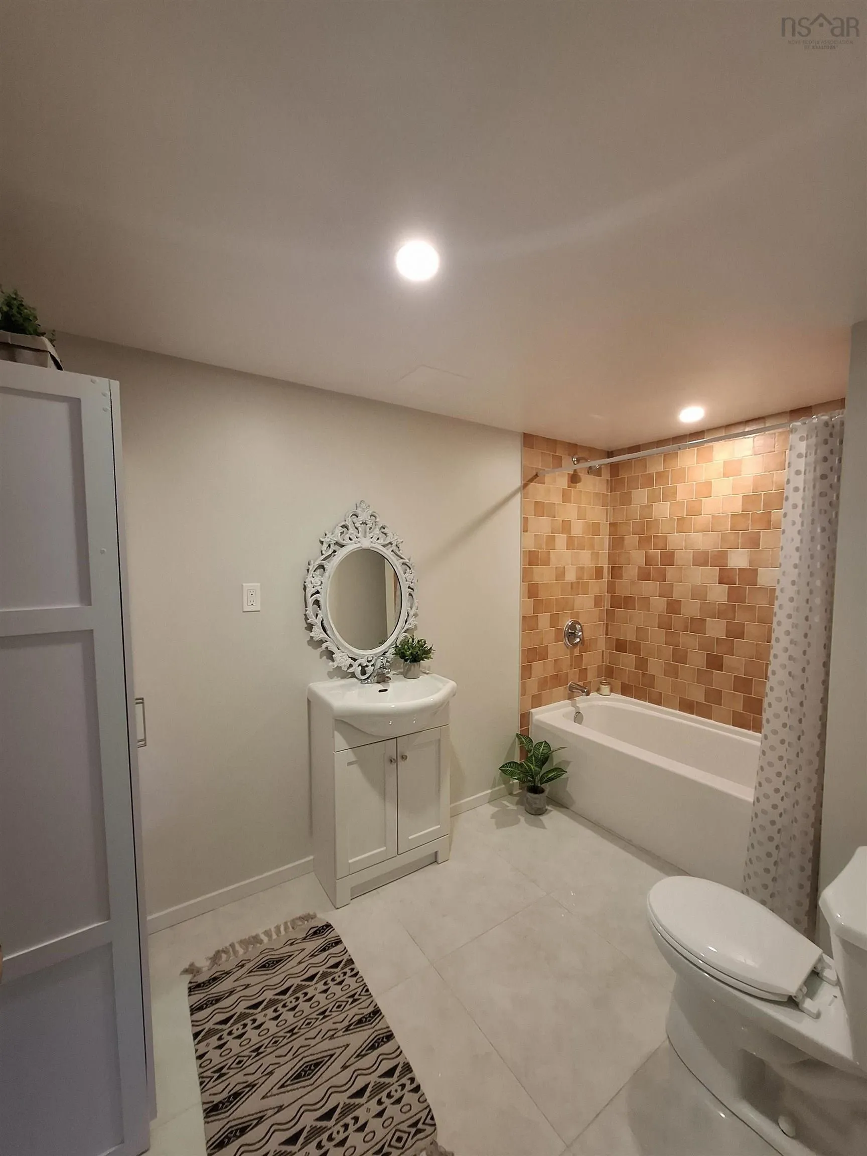 11 Bison, Whitney Pier, NS B1N 1P5, 3 Bedrooms Bedrooms, ,2 BathroomsBathrooms,Residential,For Sale,Bison,202522167