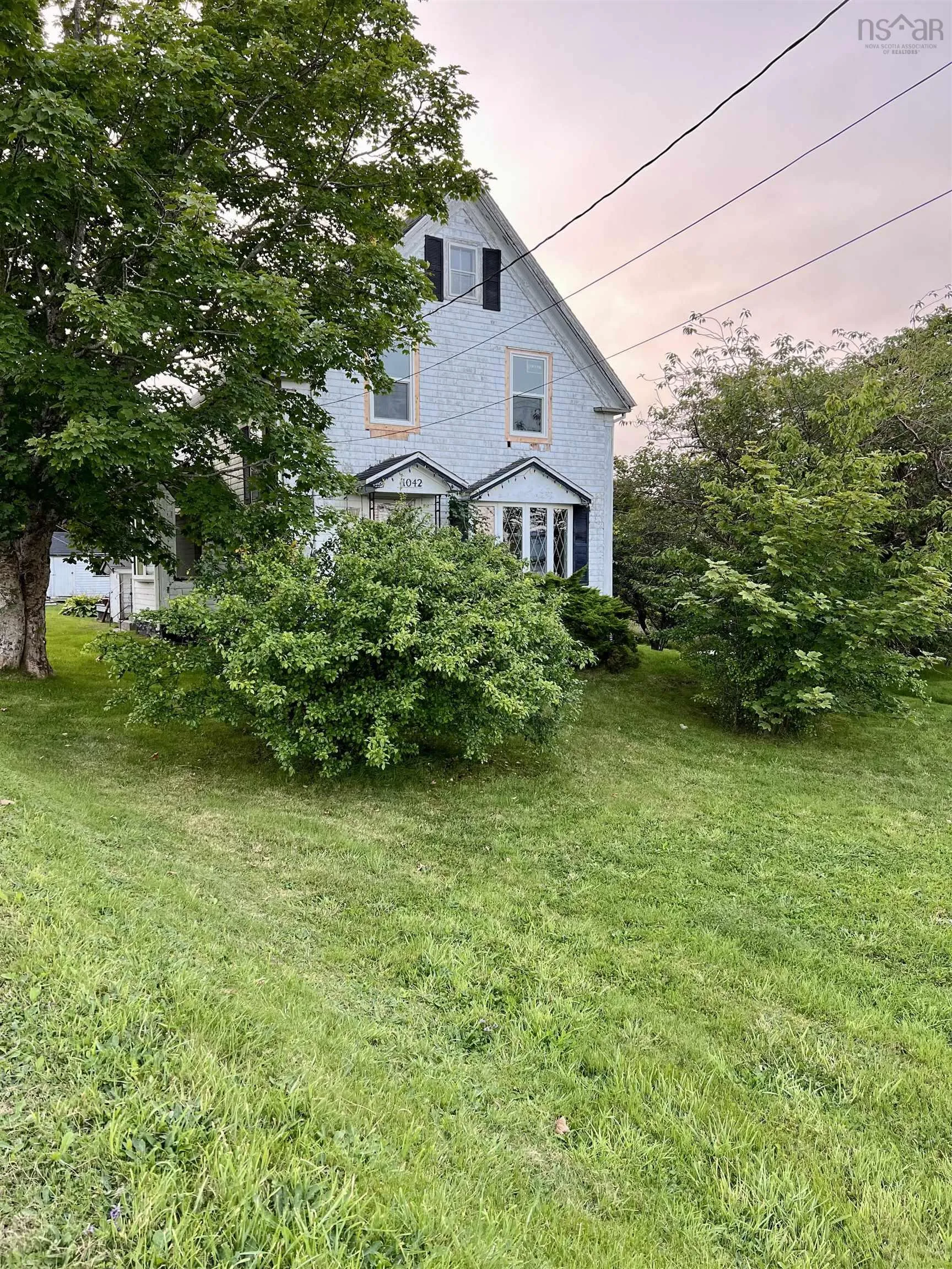1042 335 Highway, Middle West Pubnico Ns B0w 2m0, 3 Bedrooms Bedrooms, ,2 BathroomsBathrooms,Residential,For Sale,335,202420770