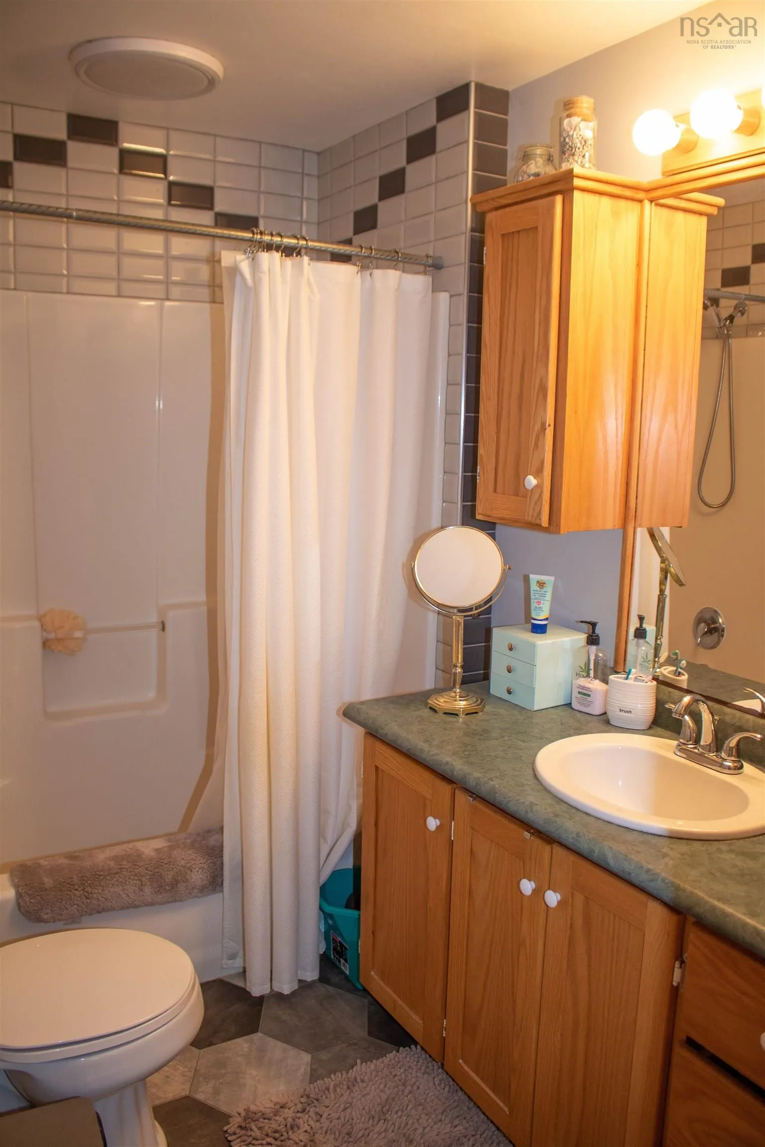 637 Wiley Avenue, Windsor, NS B0N 2T0, 4 Bedrooms Bedrooms, ,2 BathroomsBathrooms,Residential,For Sale,Wiley,202516697