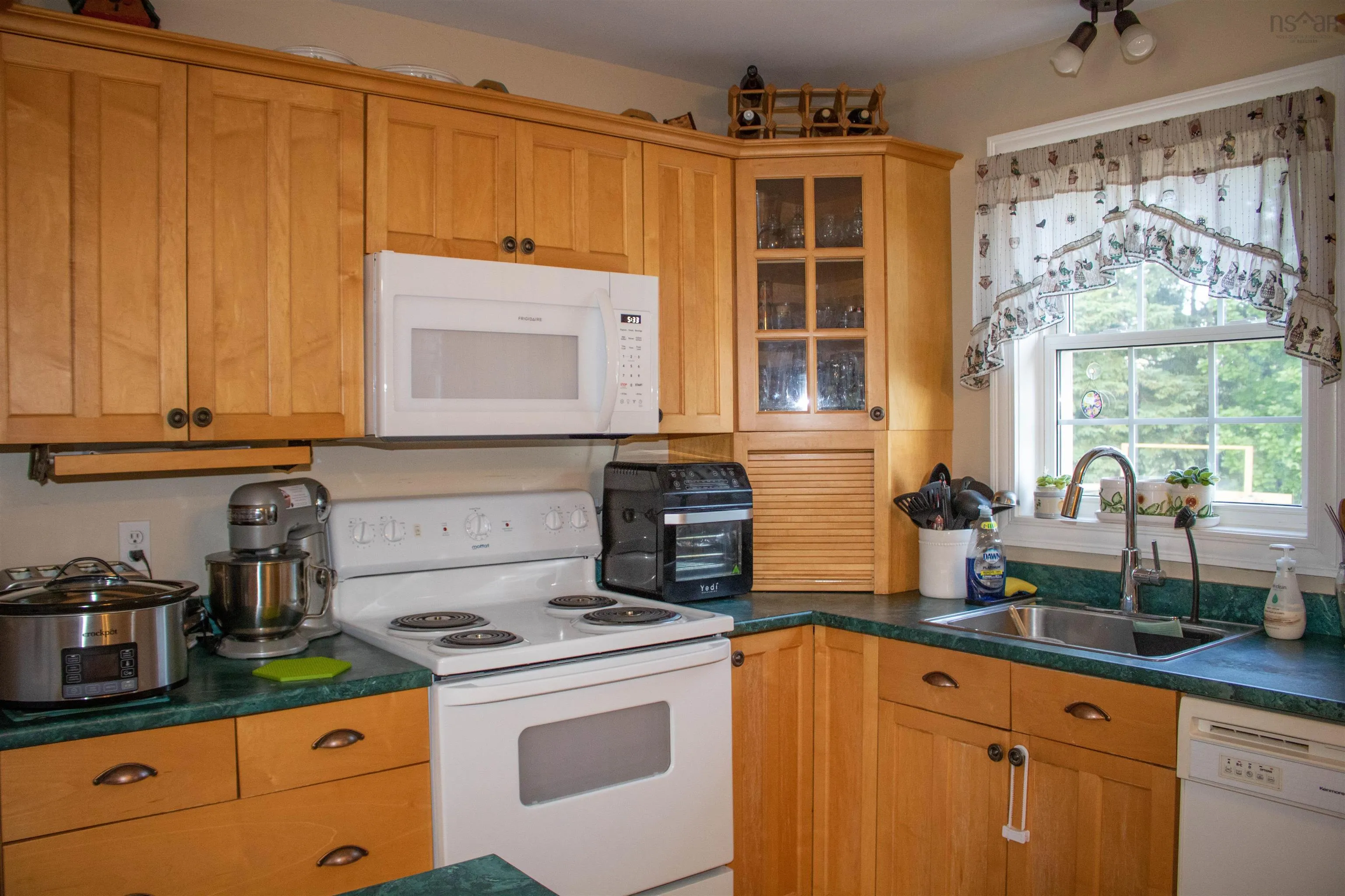 637 Wiley Avenue, Windsor, NS B0N 2T0, 4 Bedrooms Bedrooms, ,2 BathroomsBathrooms,Residential,For Sale,Wiley,202516697